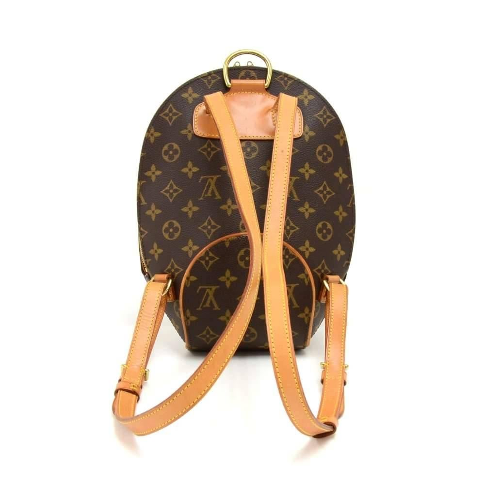 Vintage Louis Vuitton Ellipse Sac a Dos backpack in monogram canvas. Easy access secured with double zipper and inside has 1 open pocket. Discontinued item with unique shape. Great companion wherever you go.SKU: LP120

Made in: France
Serial Number: