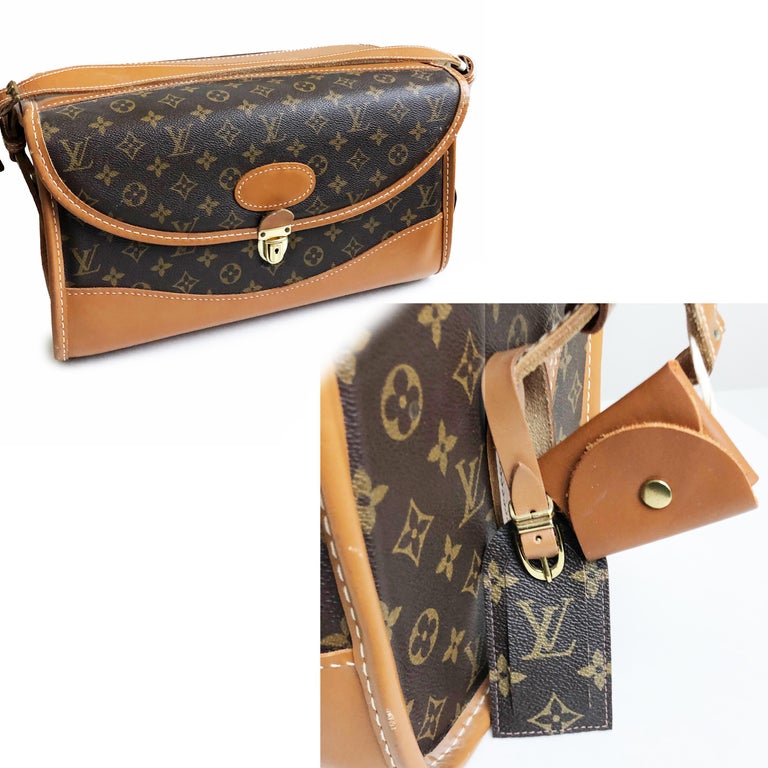 Louis Vuitton Women's Monogram Cosmetic Pouch For Sale at 1stDibs