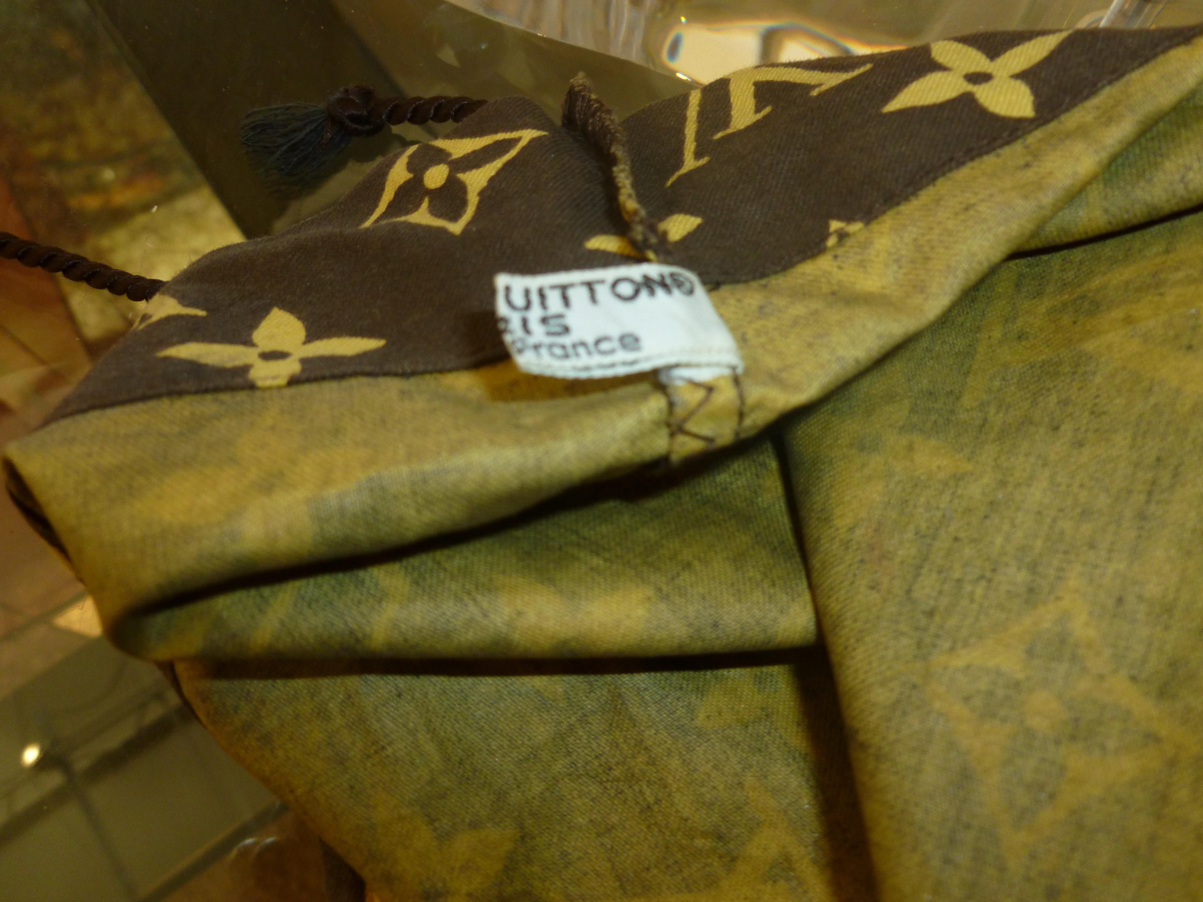 Vintage Louis Vuitton French Shoe Bags With Shoe Stuffers 70's Pair Of For Sale 9