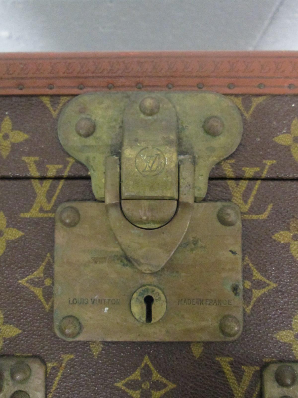Leather Vintage Louis Vuitton Hat Box For Sale