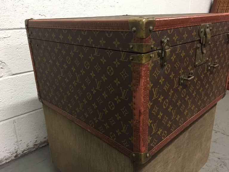 Vintage Louis Vuitton Hat Box For Sale at 1stdibs