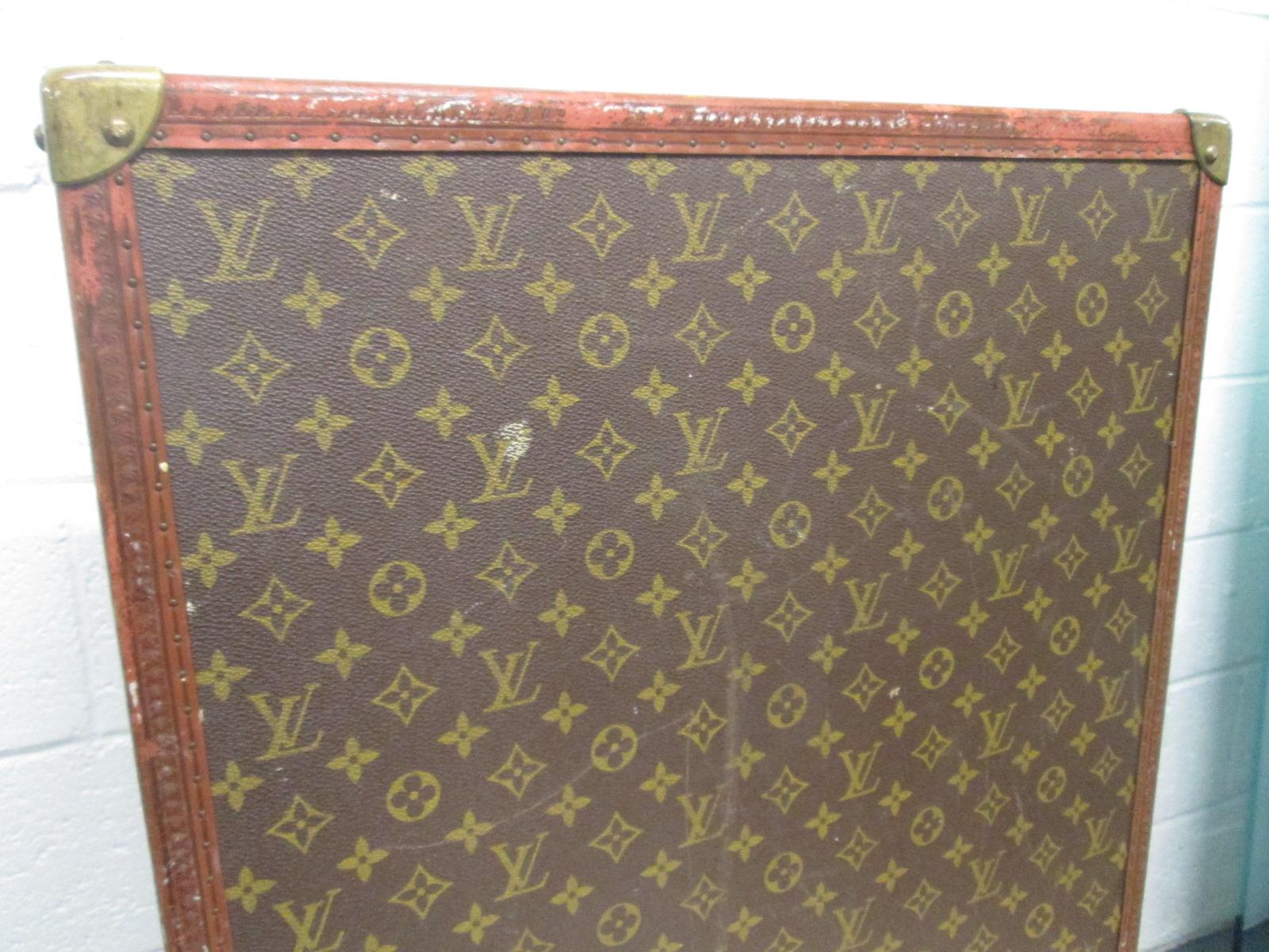 Vintage Louis Vuitton Hat Box In Good Condition For Sale In New York, NY