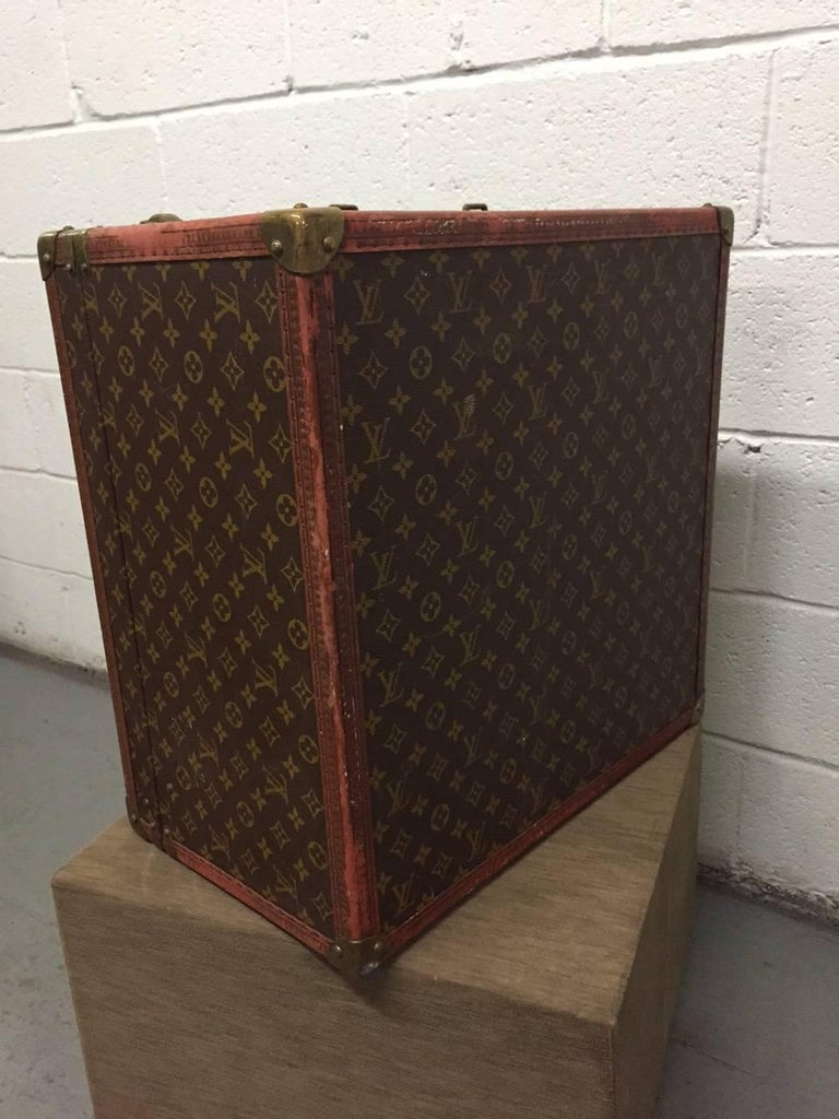 Vintage Louis Vuitton Hat Box For Sale at 1stdibs