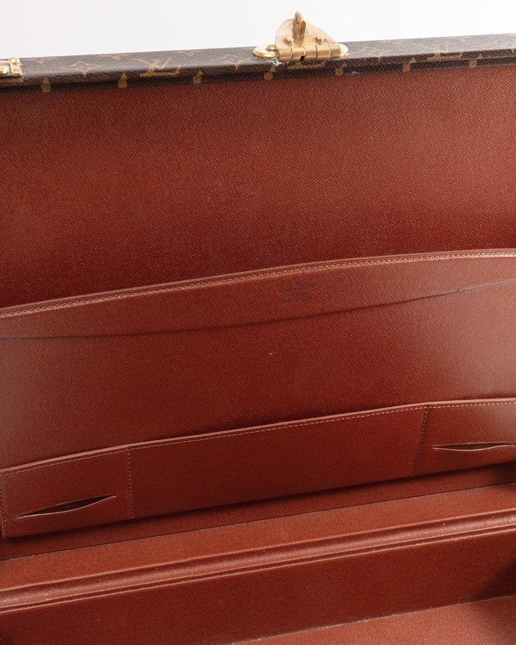 Maletín vintage Louis Vuitton de mediados del siglo XX Francia Circa 1975 -80 finales del siglo XX en venta