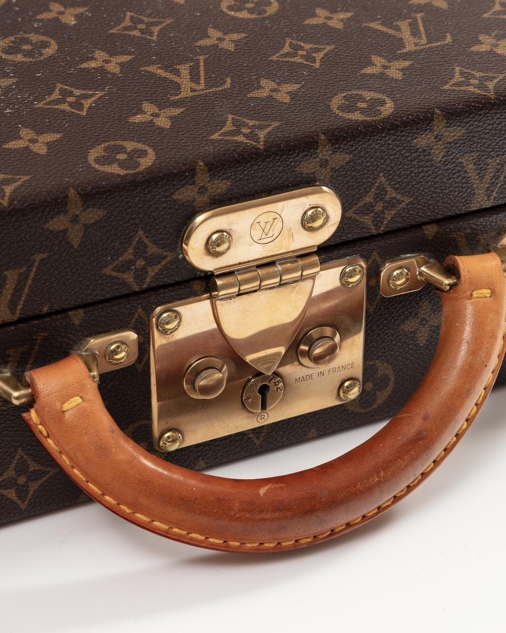 Maletín vintage Louis Vuitton de mediados del siglo XX Francia Circa 1975 -80 en venta 2