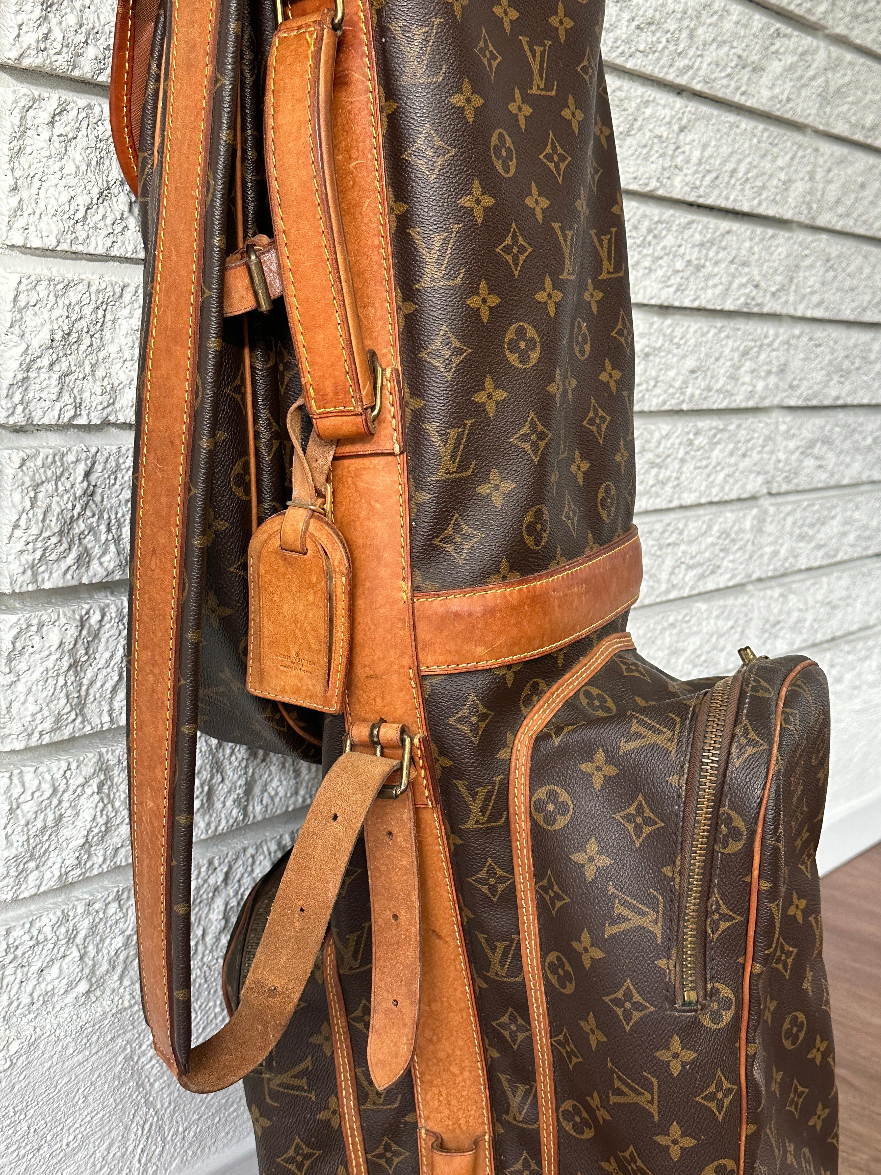 French Vintage Louis Vuitton Monogram Canvas & Leather Golf Bag Caddy 1970s For Sale