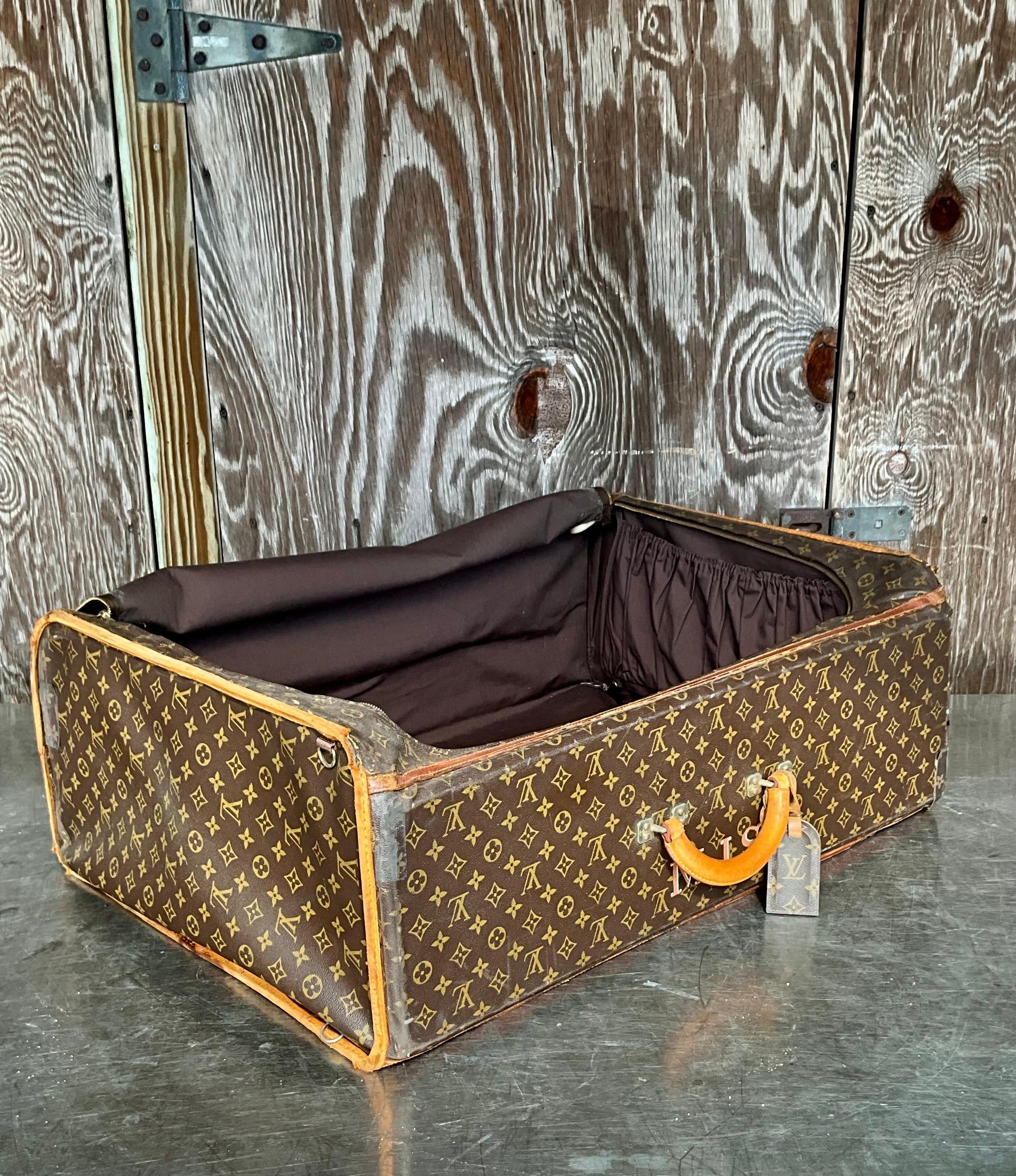 Gray Vintage Louis Vuitton Monogram Pullman Suitcase For Sale