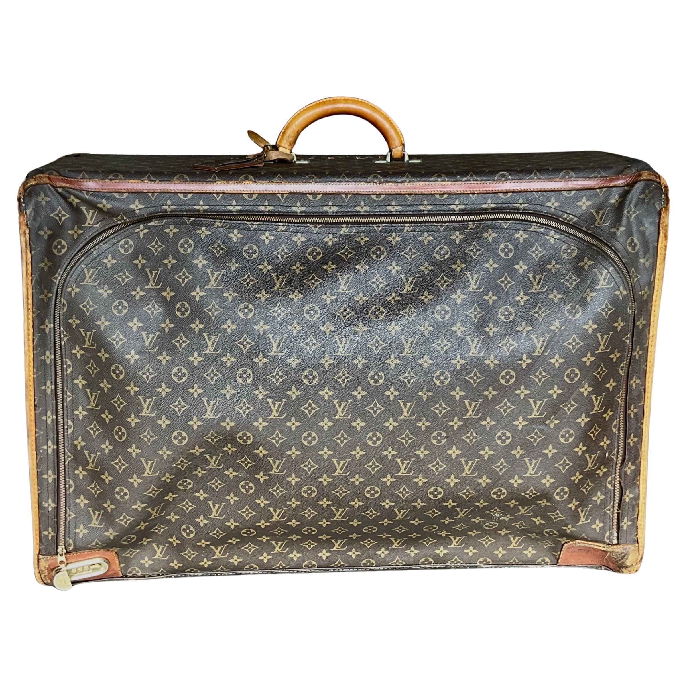Vintage Louis Vuitton Monogram Pullman Suitcase For Sale