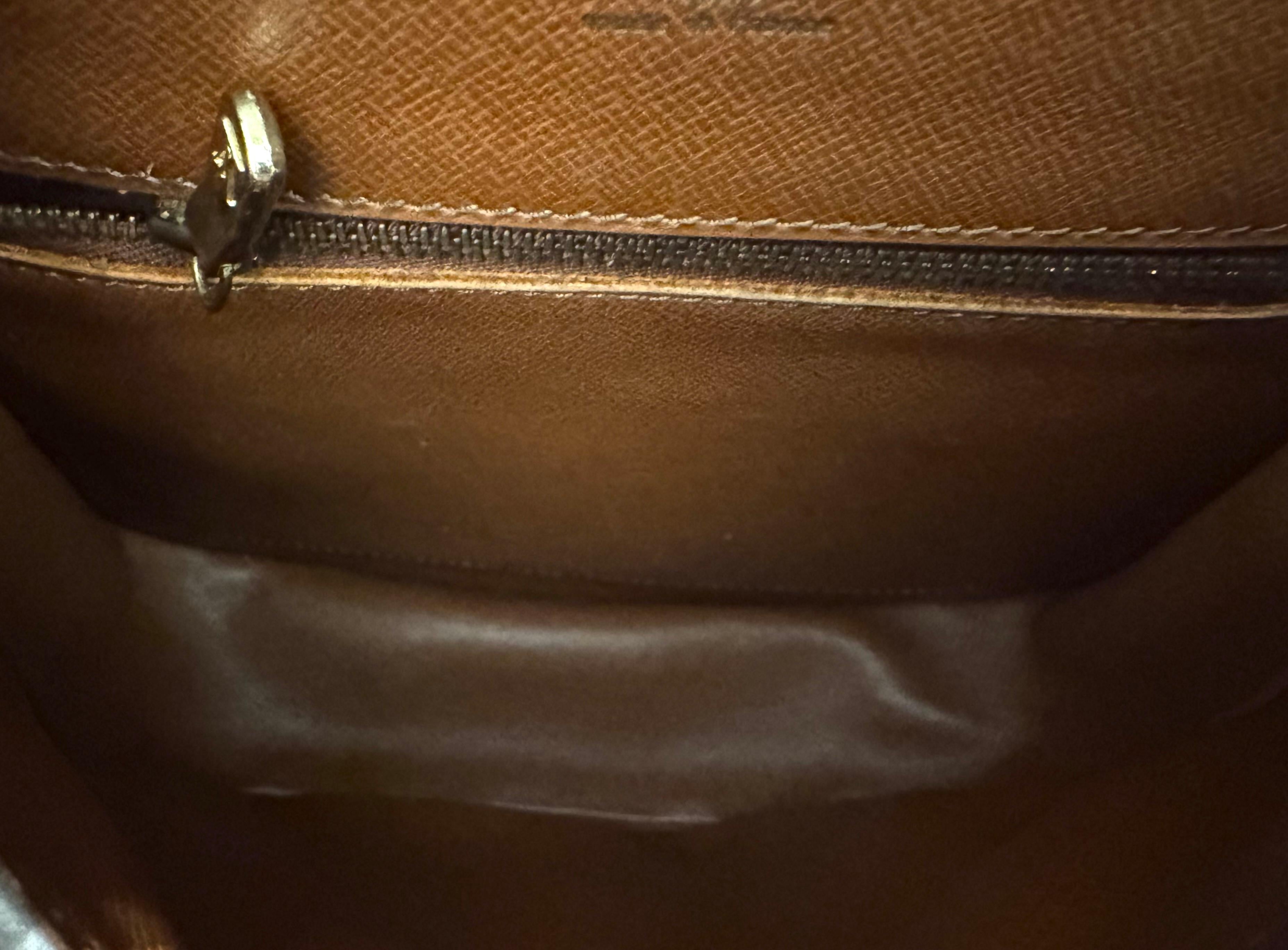 Sac à main vintage LOUIS VUITTON Monogram Saint Cloud MM Bon état - En vente à Bangkok, TH