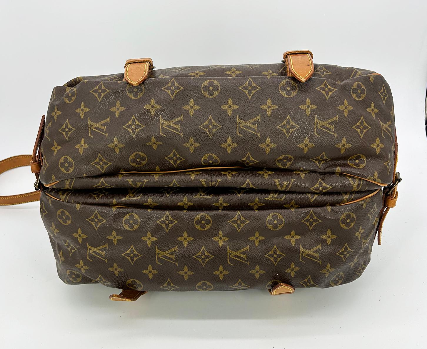 Vintage Louis Vuitton Monogram Samur 43 Messenger Shoulder Bag For Sale 3
