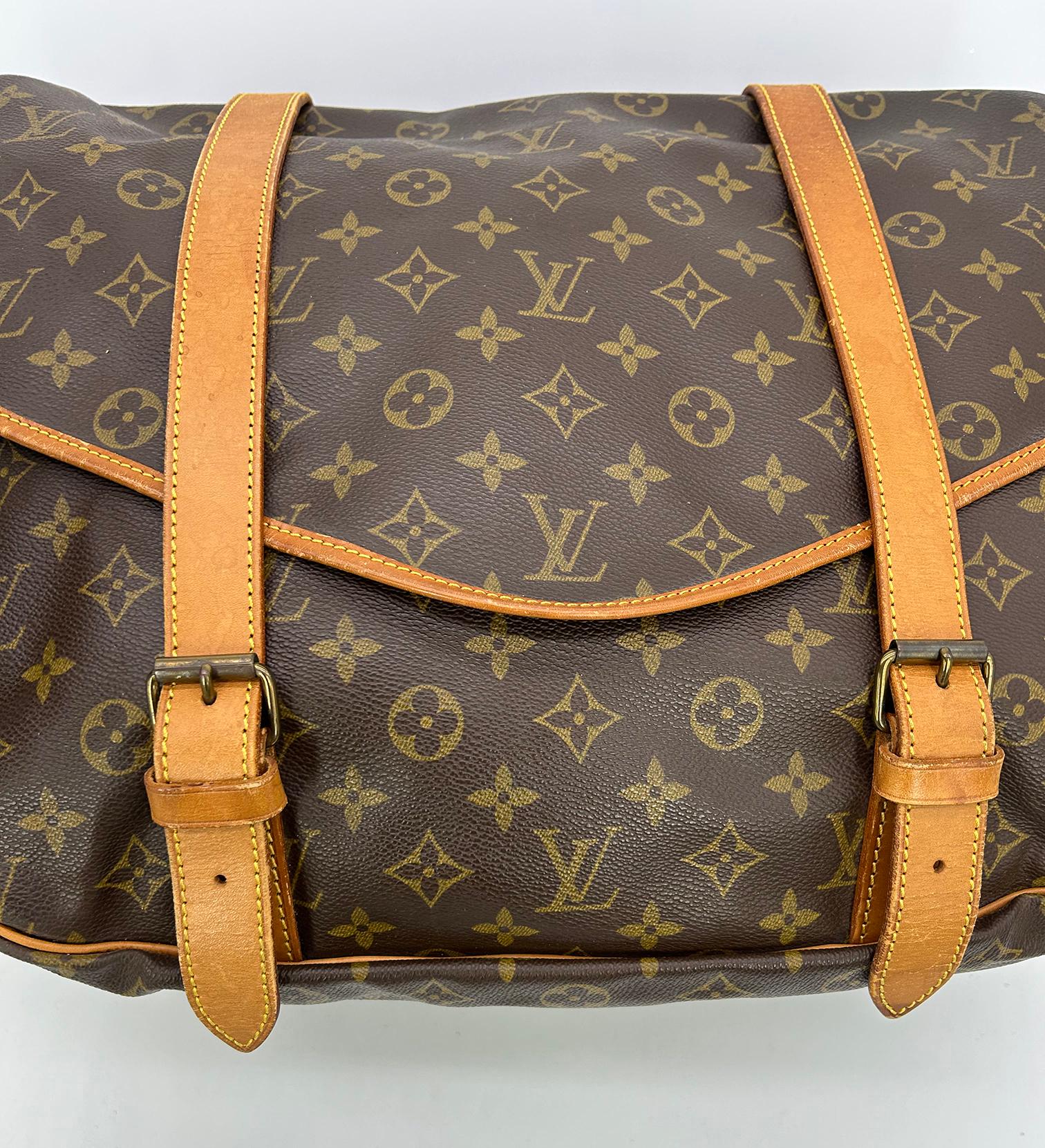Vintage Louis Vuitton Monogram Samur 43 Messenger Shoulder Bag For Sale 5
