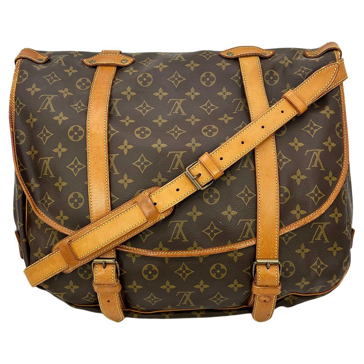 Vintage Louis Vuitton Monogram Samur 43 Messenger Shoulder Bag For Sale