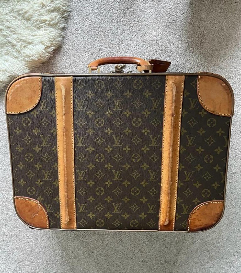 Vintage Louis Vuitton monogram Stratos suitcase For Sale at