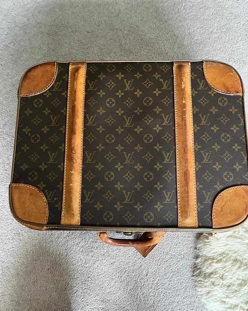 20th Century Vintage Louis Vuitton monogram Stratos suitcase For Sale