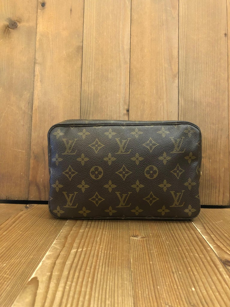 🔥NEW LOUIS VUITTON Monogram Cosmetic Pouch Bag Clutch ❤️RARE