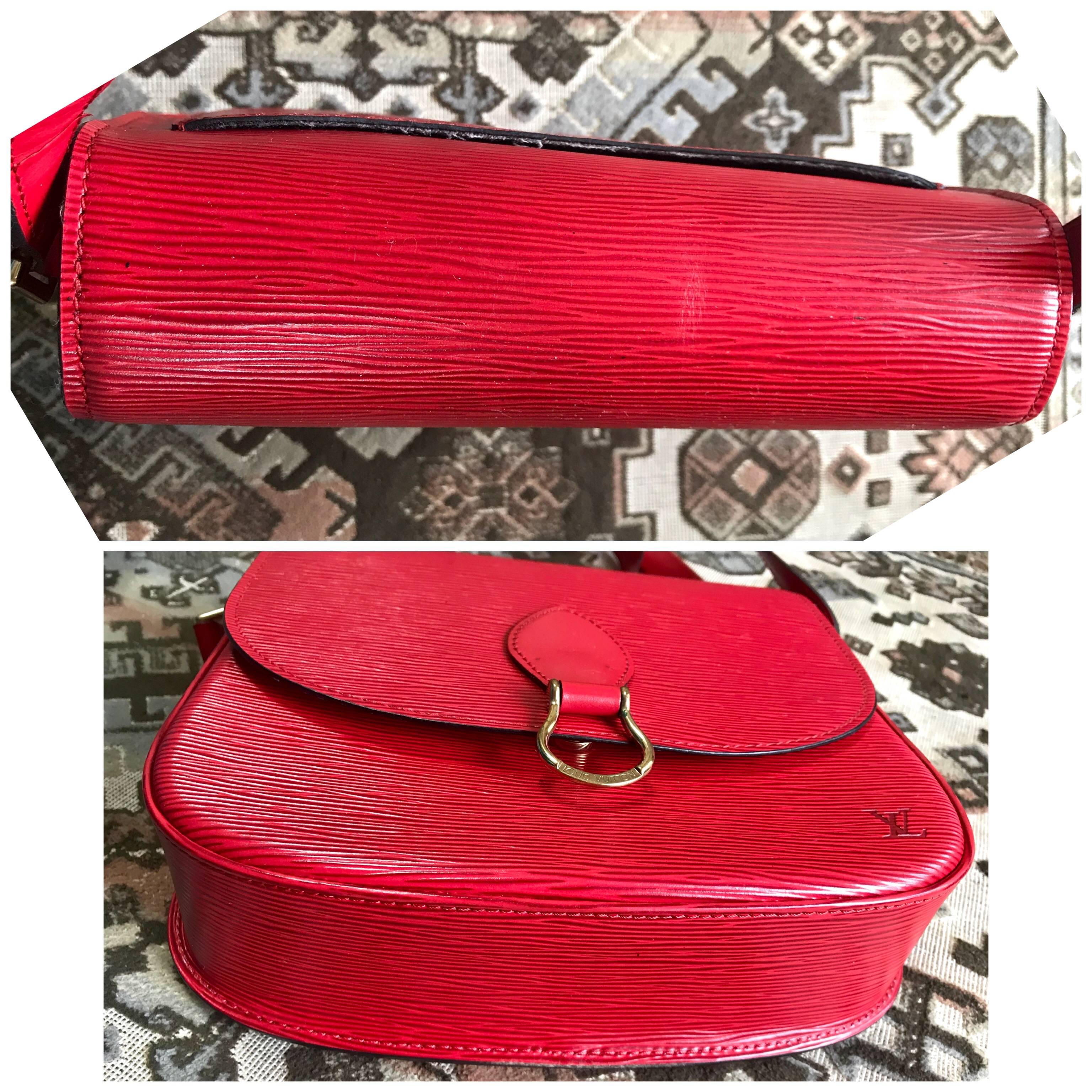 Vintage Louis Vuitton red epi leather shoulder bag. Classic purse. Beautiful. 1