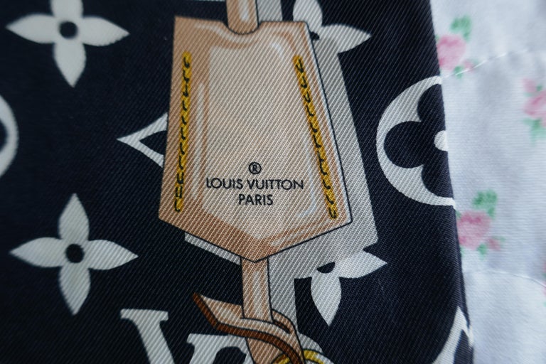 Louis Vuitton Hat Scarf - 5 For Sale on 1stDibs