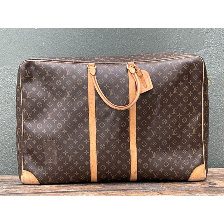 Vintage Louis Vuitton Sirius 70 Soft Sided Suitcase For Sale at