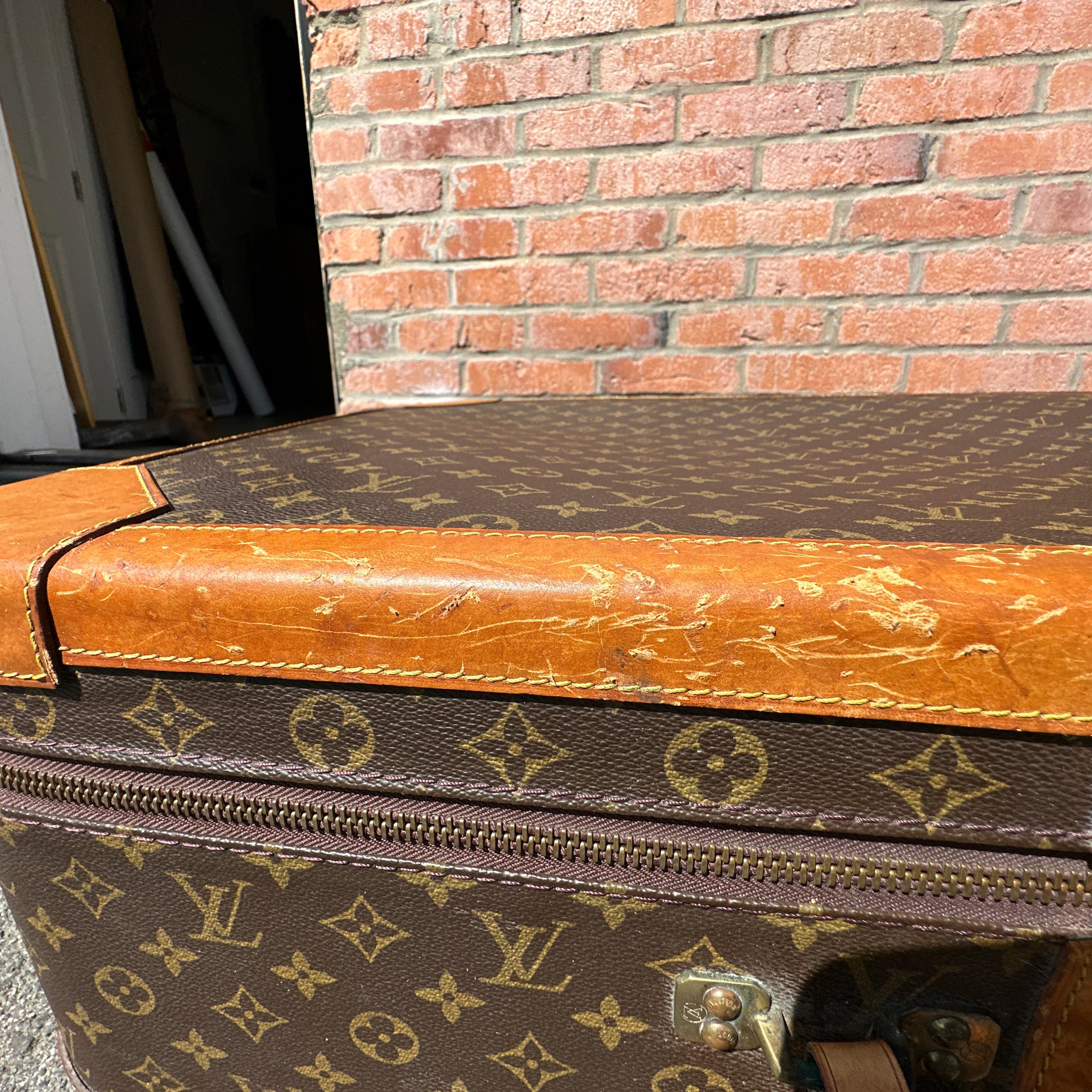 Vintage Louis Vuitton Stratos 70 Secret Lock Suitcase For Sale 4