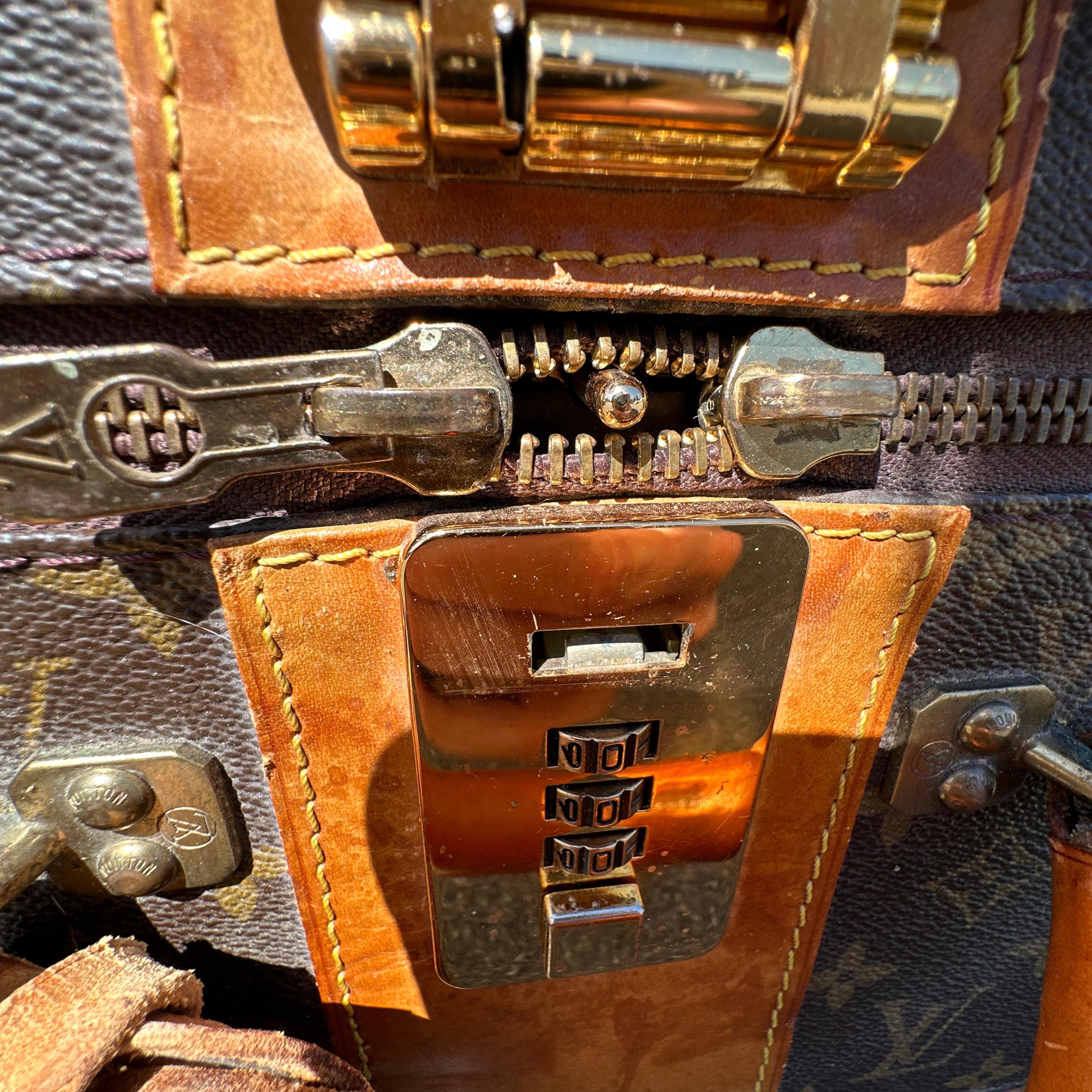 Vintage Louis Vuitton Stratos 70 Geheimschloss-Anzug mit Riemen 1