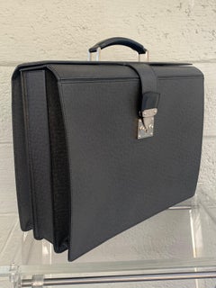 Pilot's or doctor's case in black leather, Louis Vuitton Briefcase