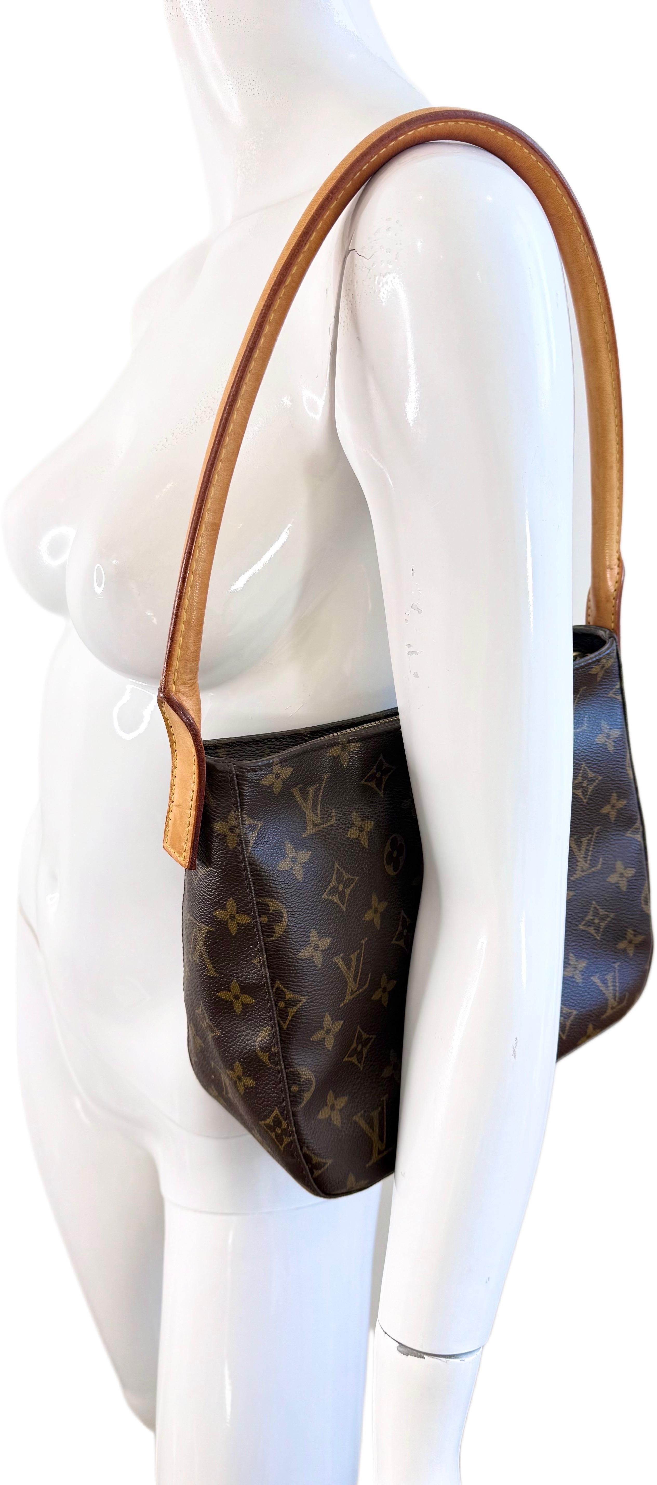 Vintage Louis Vuitton Y2K Monogram Canvas Looping PM Shoulder Bag Made in USA For Sale 4