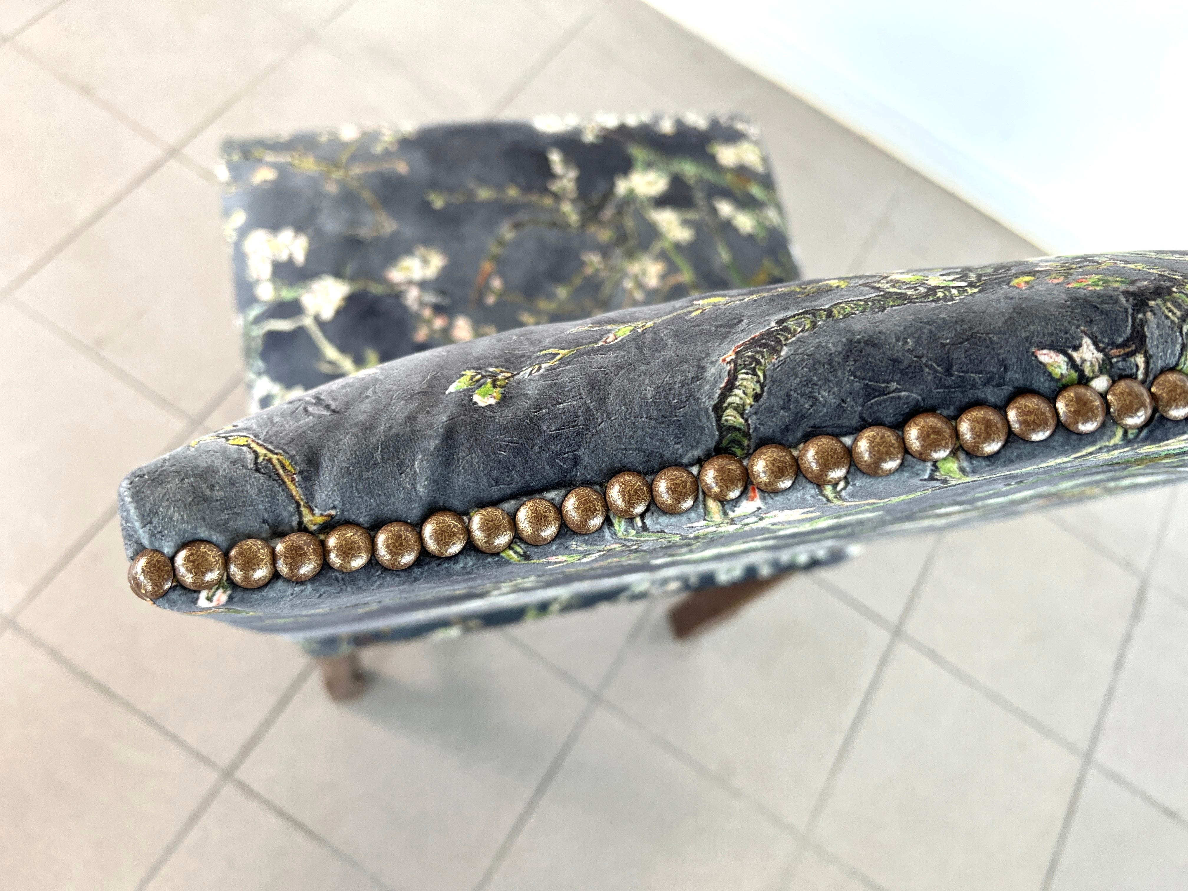 Sedie da pranzo vintage in stile Luigi XIII - Set di 4 pezzi in vendita 6