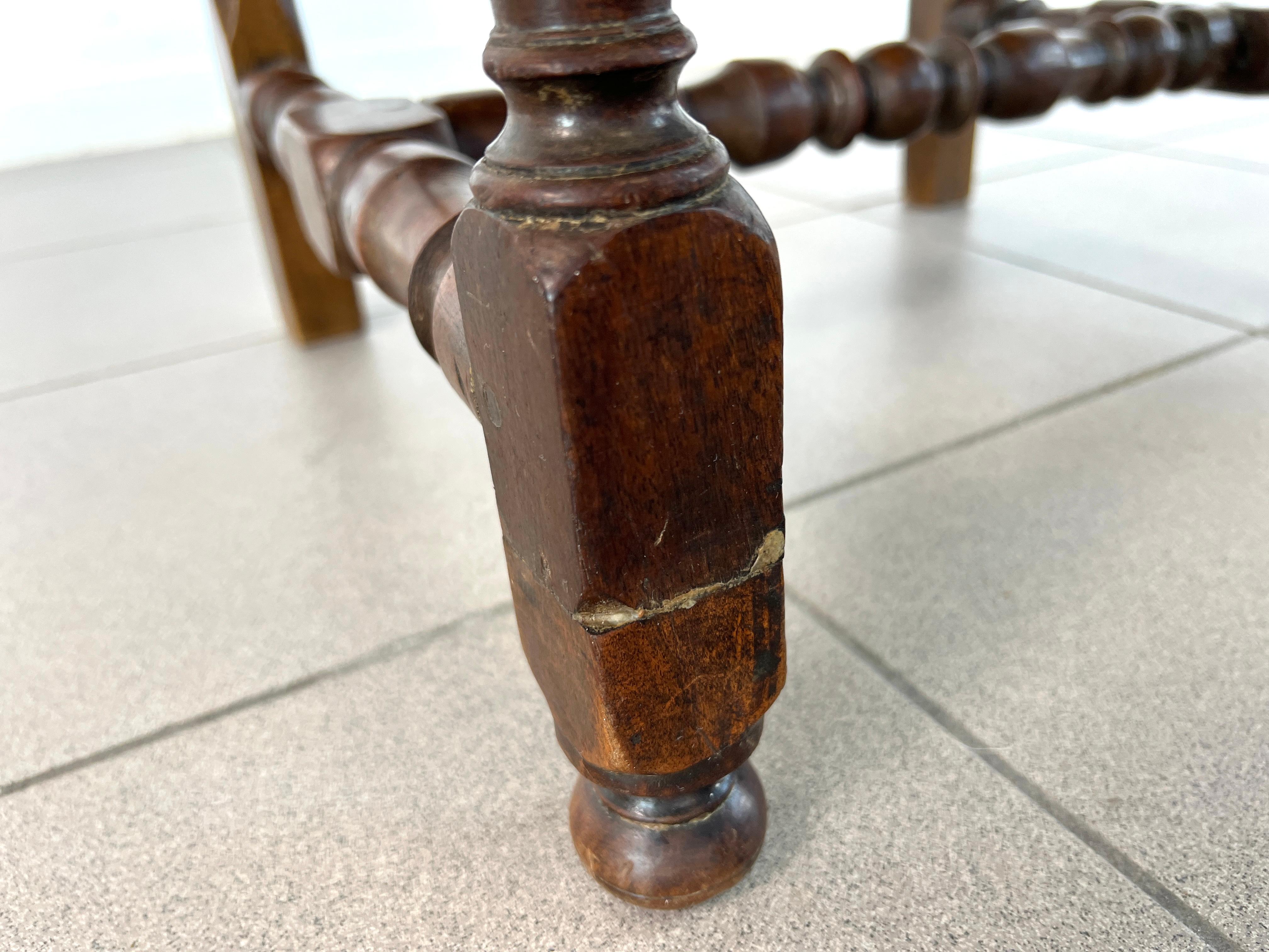 Sedie da pranzo vintage in stile Luigi XIII - Set di 4 pezzi in vendita 7