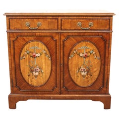 Bemalter Schrank im Vintage-Stil im Louis XIV.-Stil von Maitland Smith