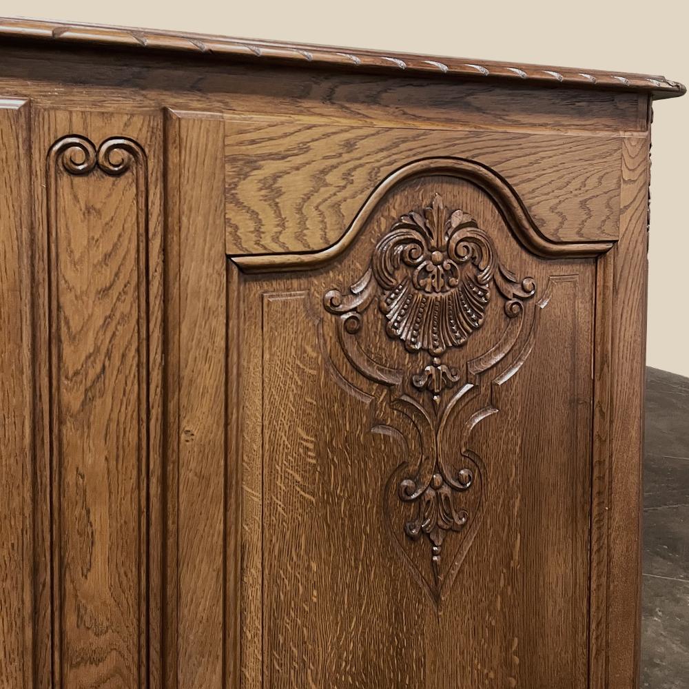 Oak Vintage Louis XIV Style Counter ~ Bar For Sale