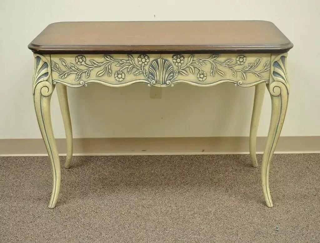 Vintage Louis XV French Country Style Shell Carved 2 Drawer Console Hall Table For Sale 3