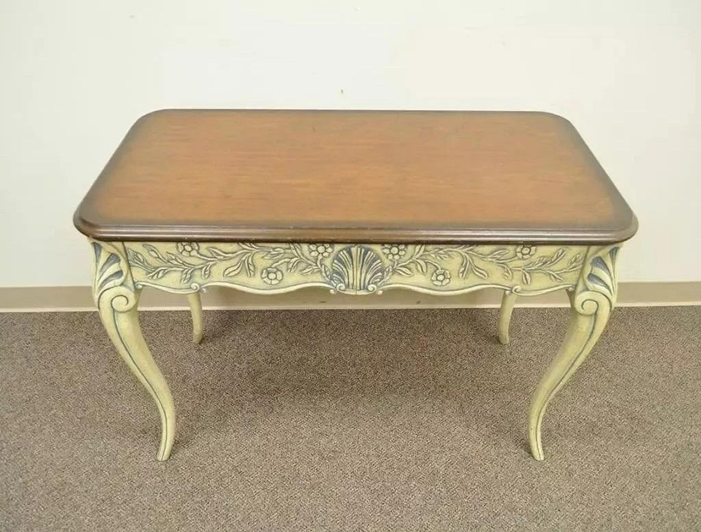 Vintage Louis XV French Country Style Shell Carved 2 Drawer Console Hall Table For Sale 1