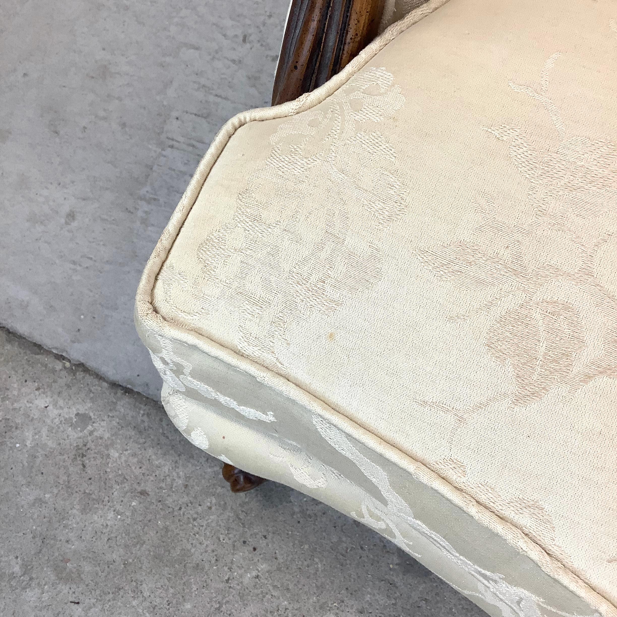 Vintage Louis XV Style Bergere Chair by Bernhardt Furniture For Sale 9