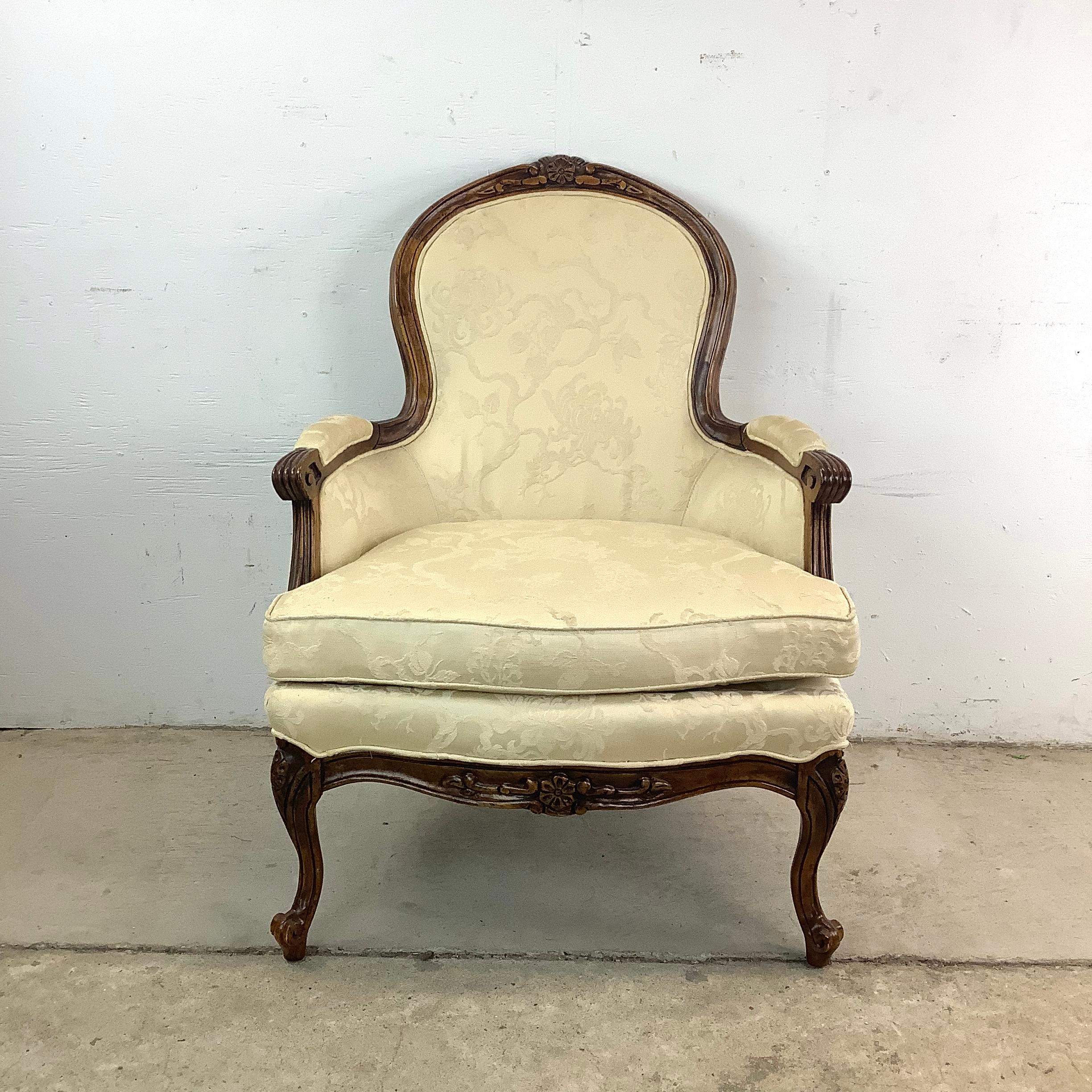Vintage Louis XV Style Bergere Chair by Bernhardt Furniture For Sale 13