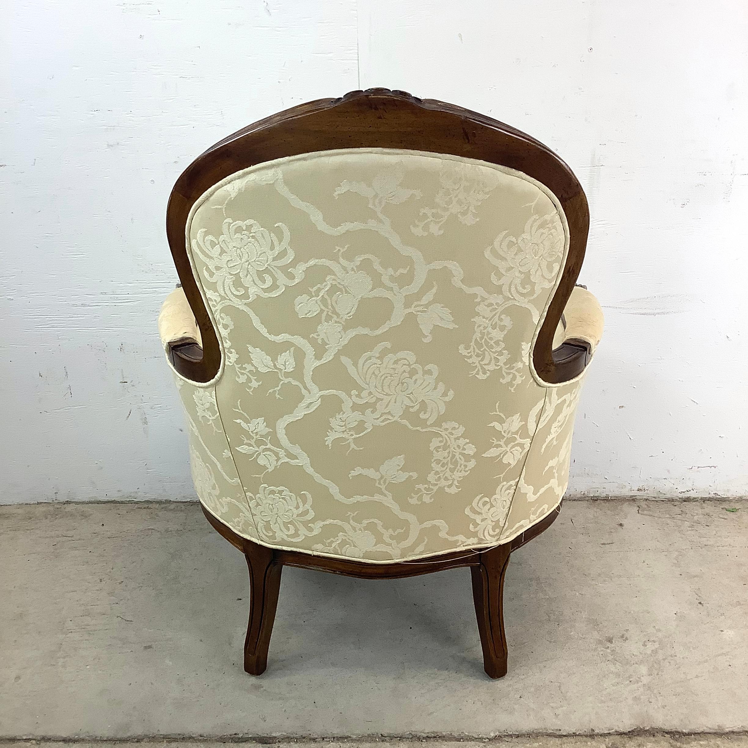 American Vintage Louis XV Style Bergere Chair by Bernhardt Furniture For Sale