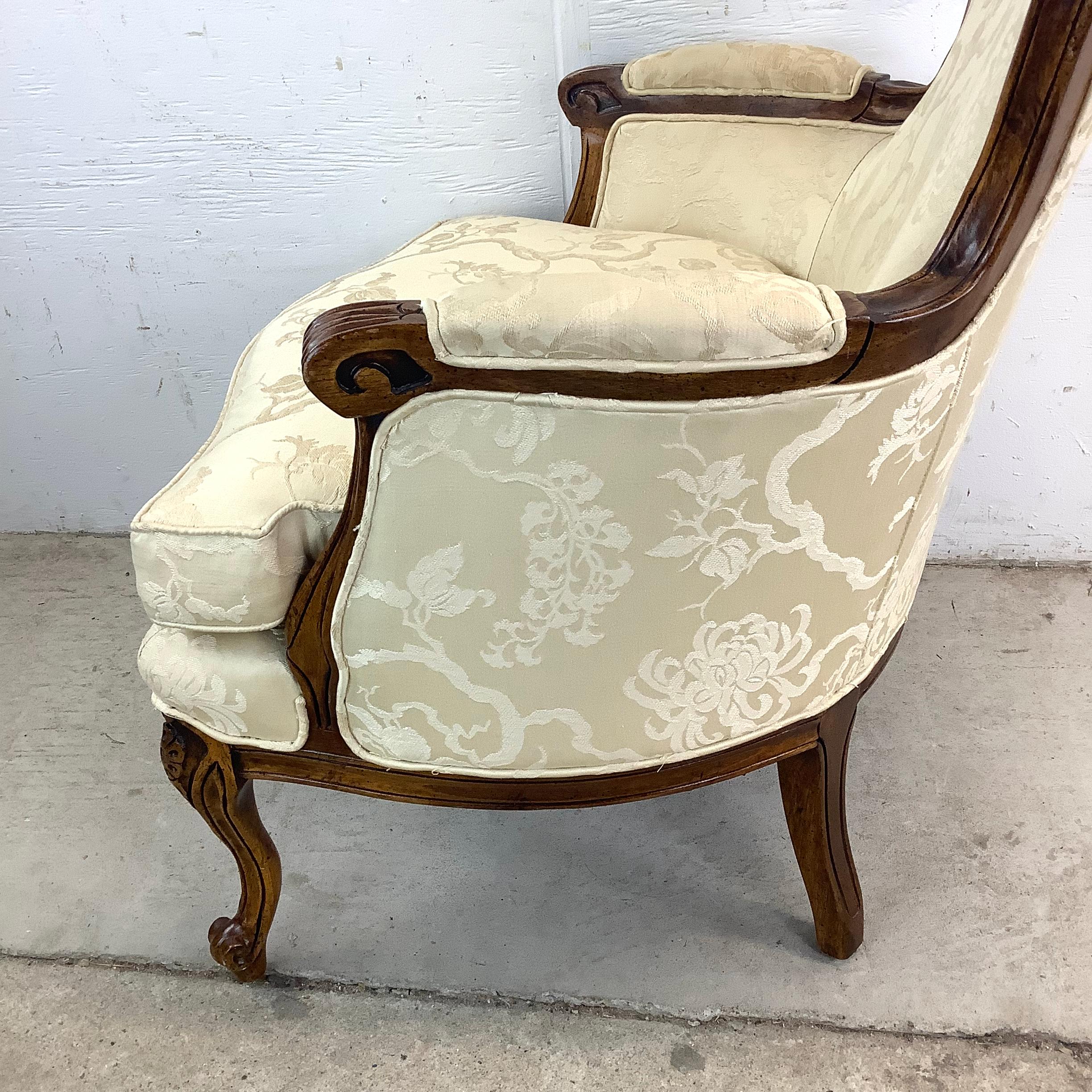 Vintage Louis XV Style Bergere Chair by Bernhardt Furniture For Sale 1