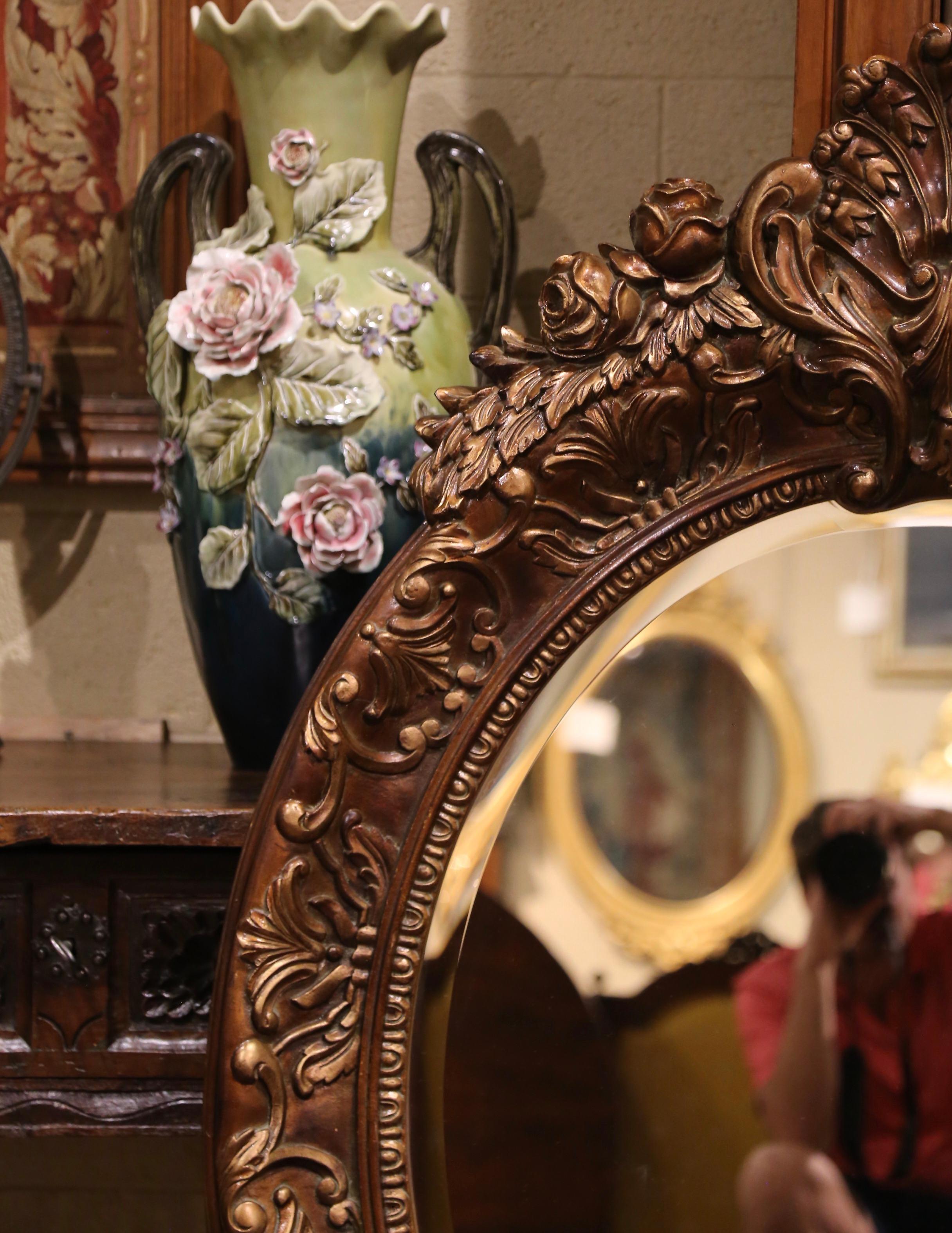 Vintage Louis XV Style Carved Giltwood Beveled Oval Mirror with Shell Cartouche For Sale 1