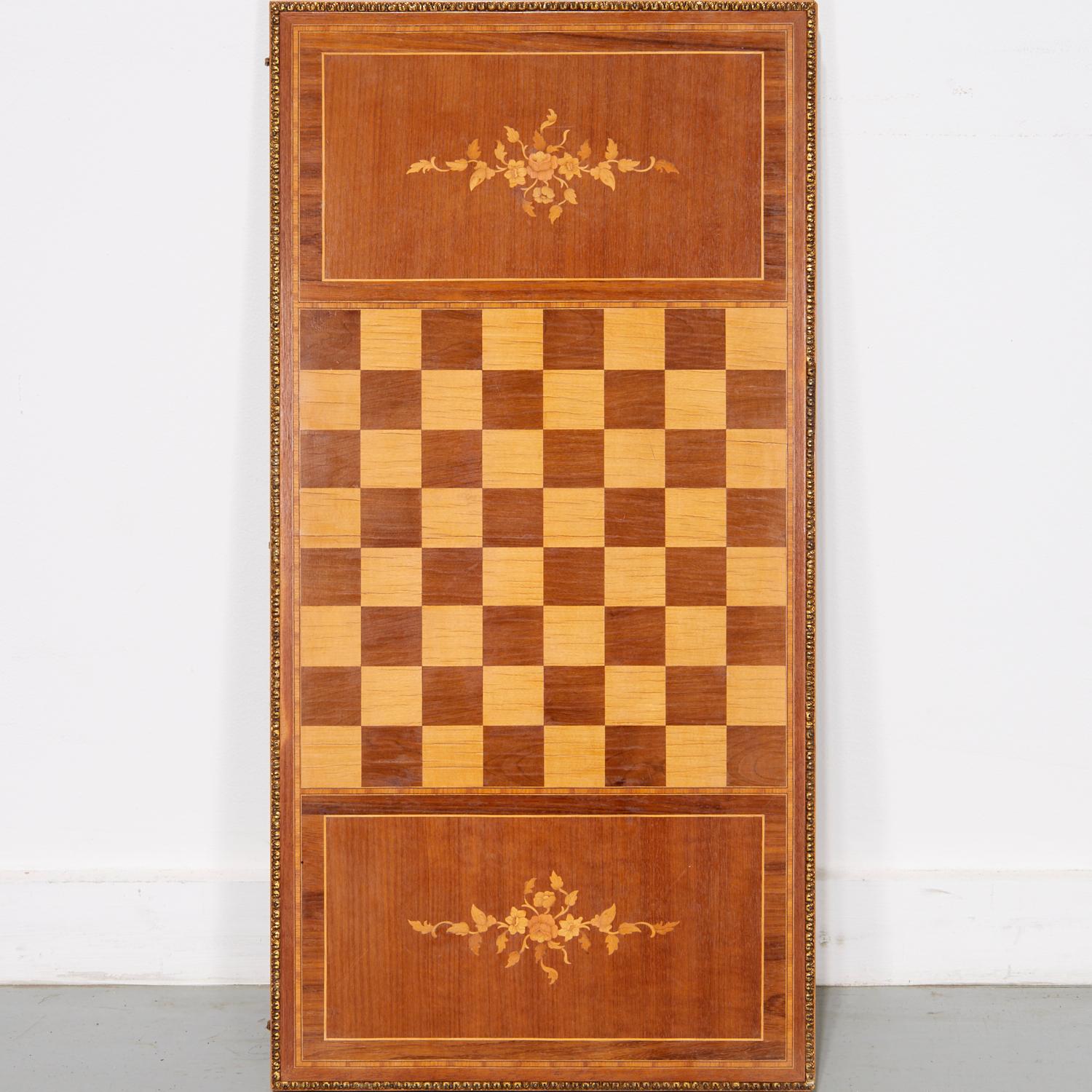 Vintage Louis XV Stil Intarsien Convertible Karte und Schachbrett Spiele Tisch (Louis XV.) im Angebot
