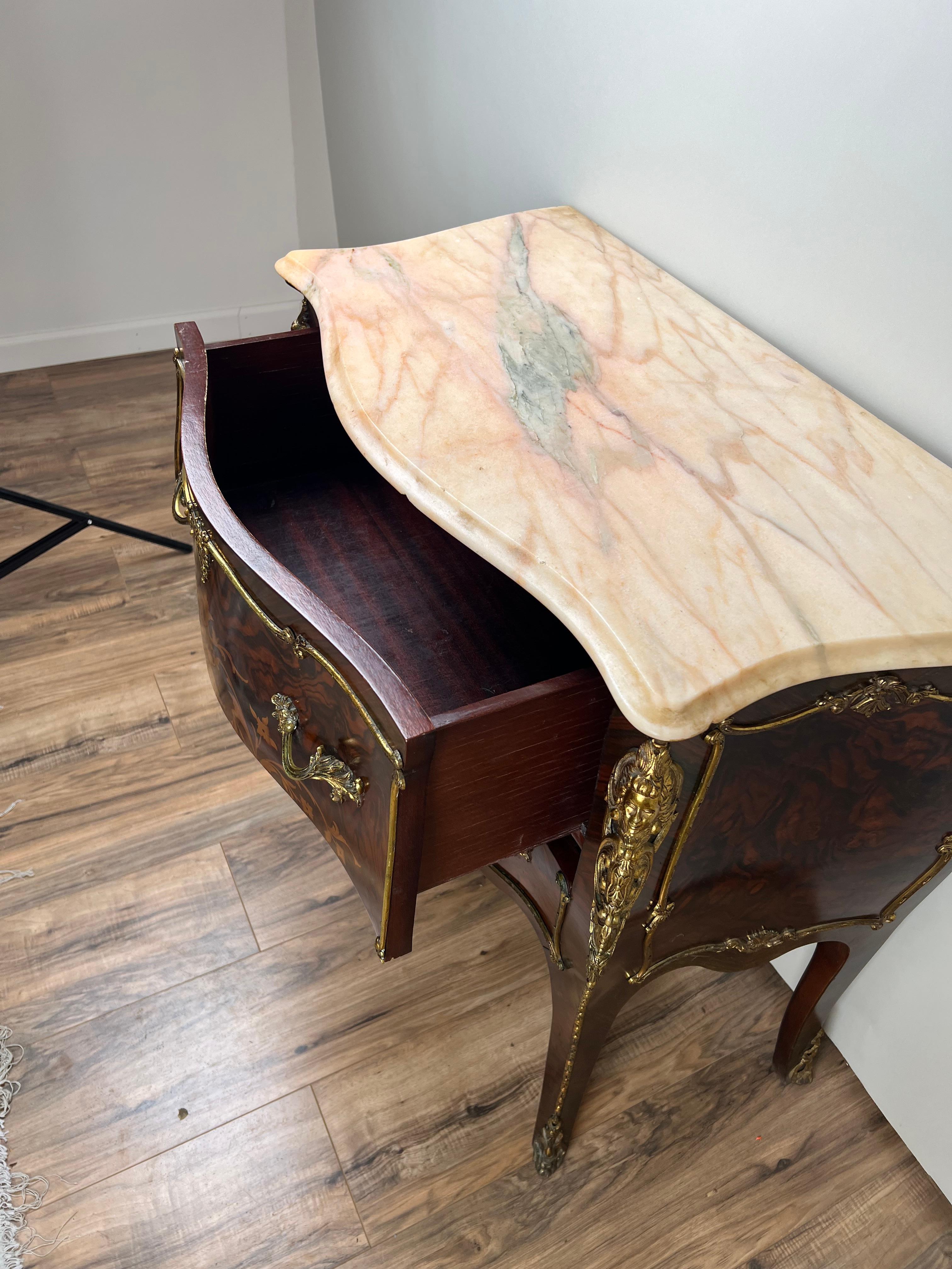 Vintage Louis XV Style Ormolu Mounted Rosewood and Pink Marble Commode In Good Condition For Sale In Westfield, MA