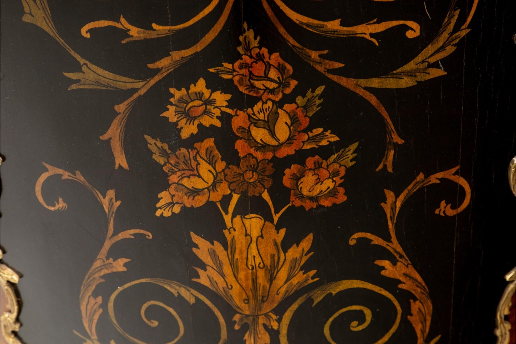 Vintage-Eckschränke im Louis-XVI.-Stil, Dreieckige Schränke, französische Beistelltische (Louis XVI.) im Angebot
