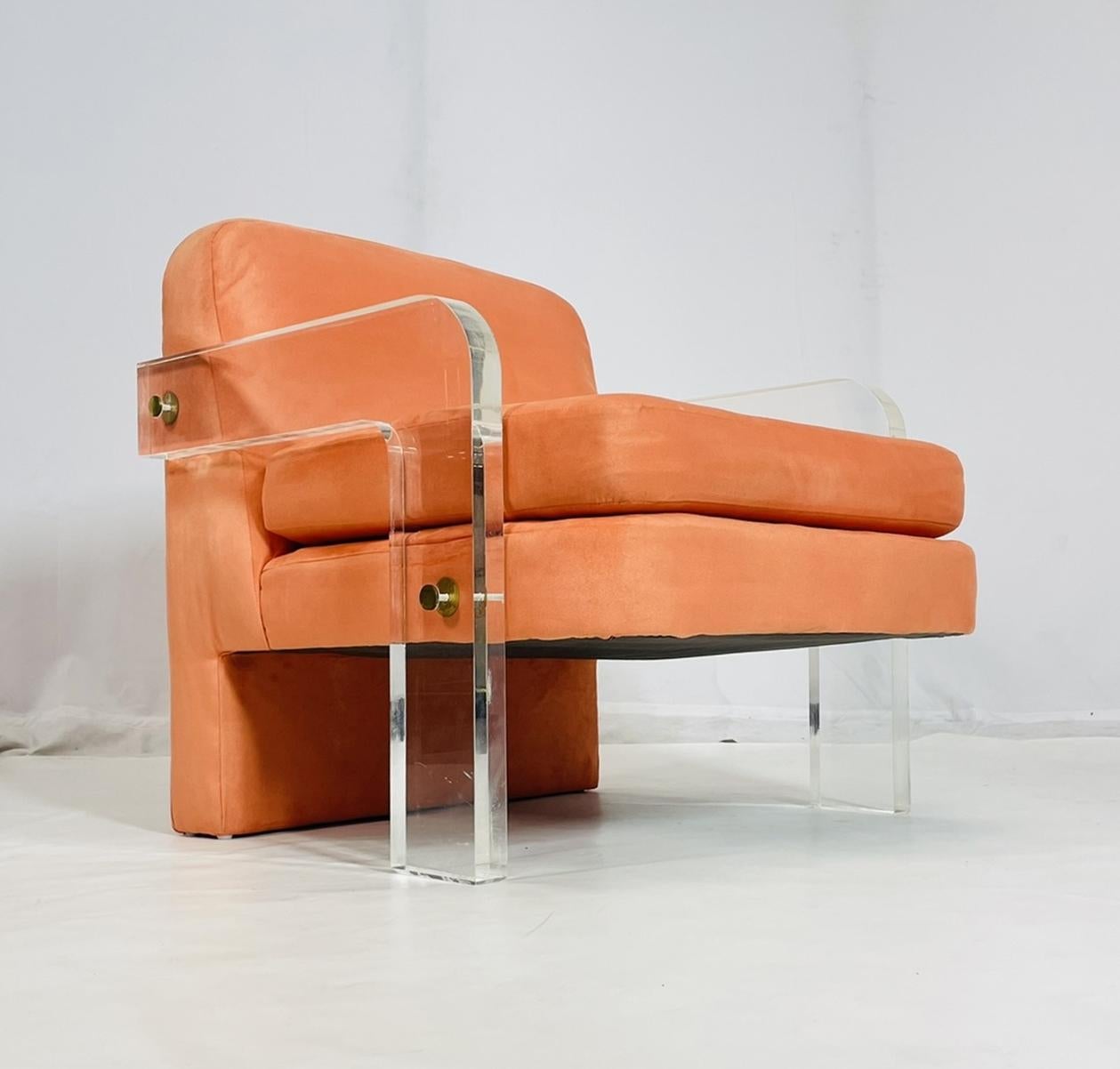 Mid Century Modern Lucite Lounge Chair, USA 1970's For Sale 2