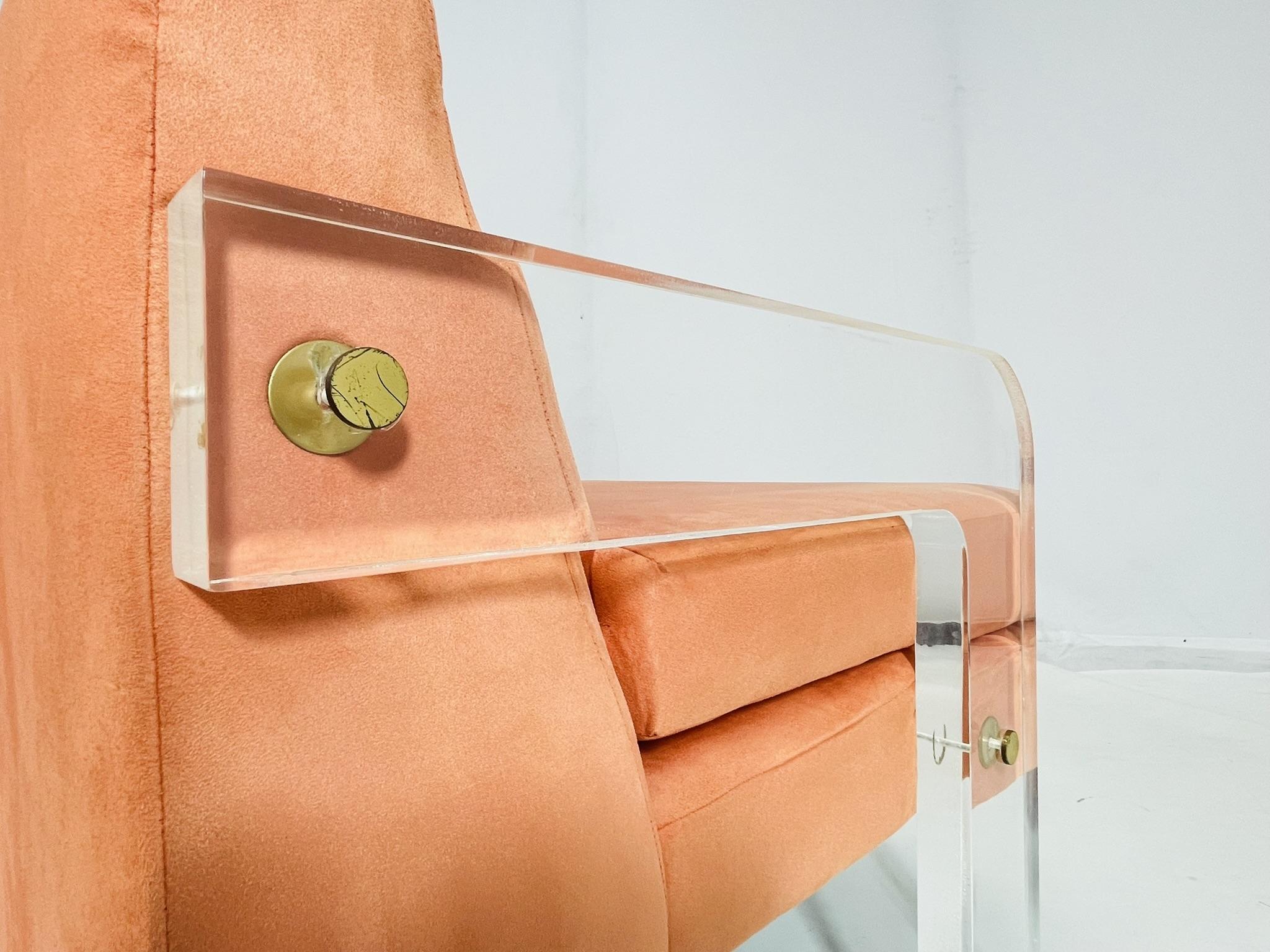 Mid Century Modern Lucite Lounge Chair, USA 1970's For Sale 9