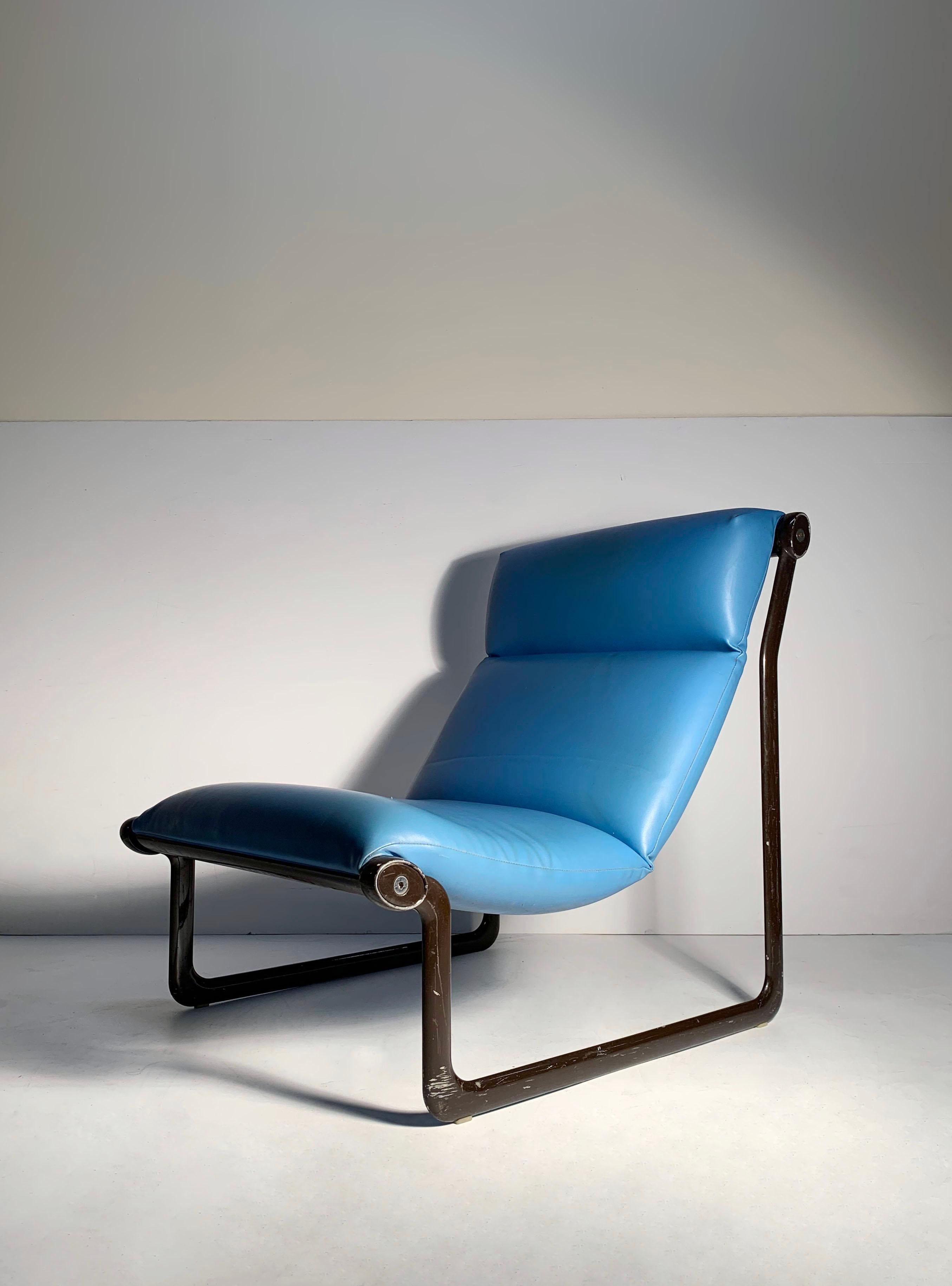 Vintage Lounge Chair by Bruce Hannah and Andrew Morrison for Knoll For Sale 2
