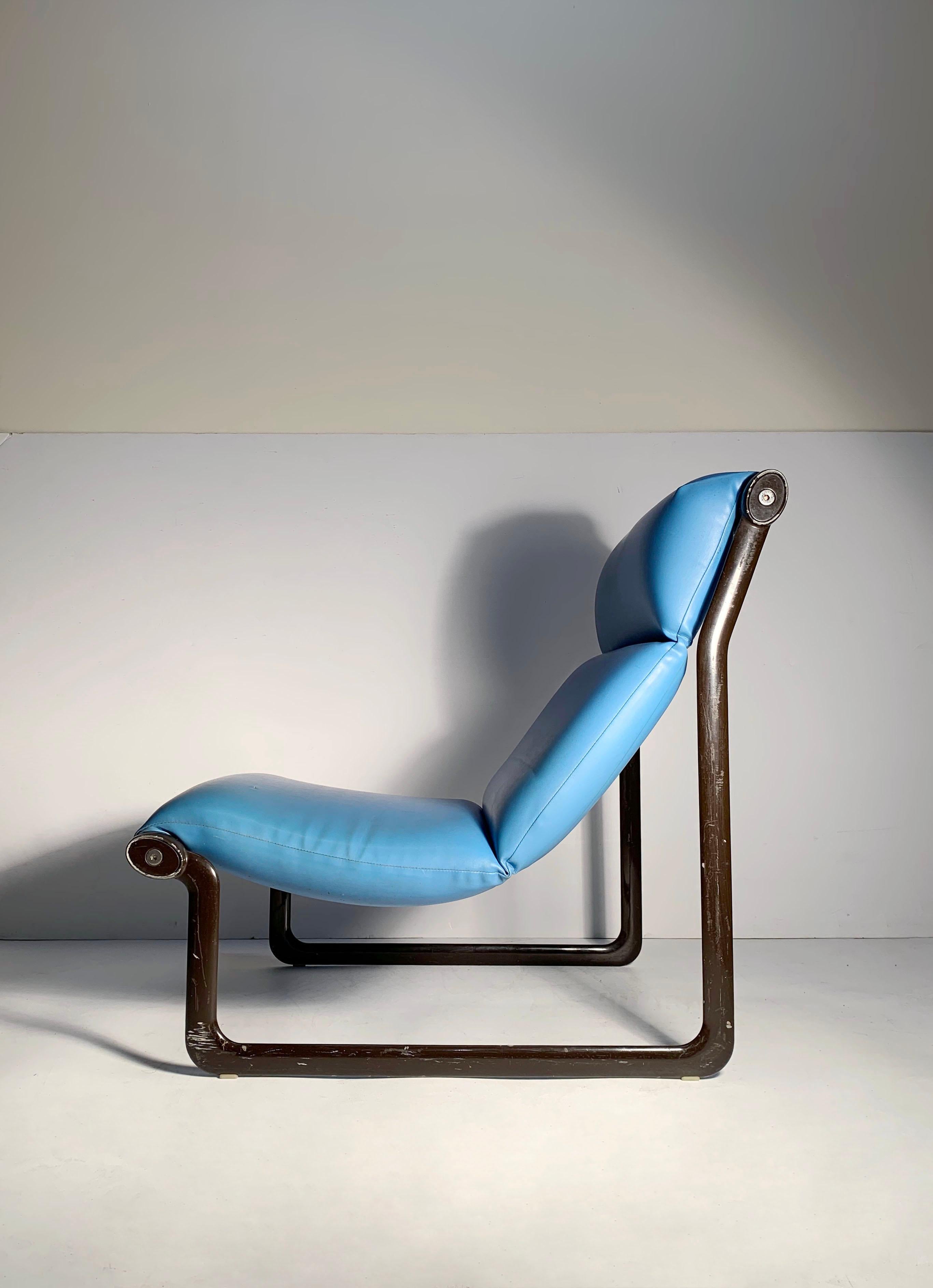 Vintage Lounge Chair by Bruce Hannah and Andrew Morrison for Knoll For Sale 1