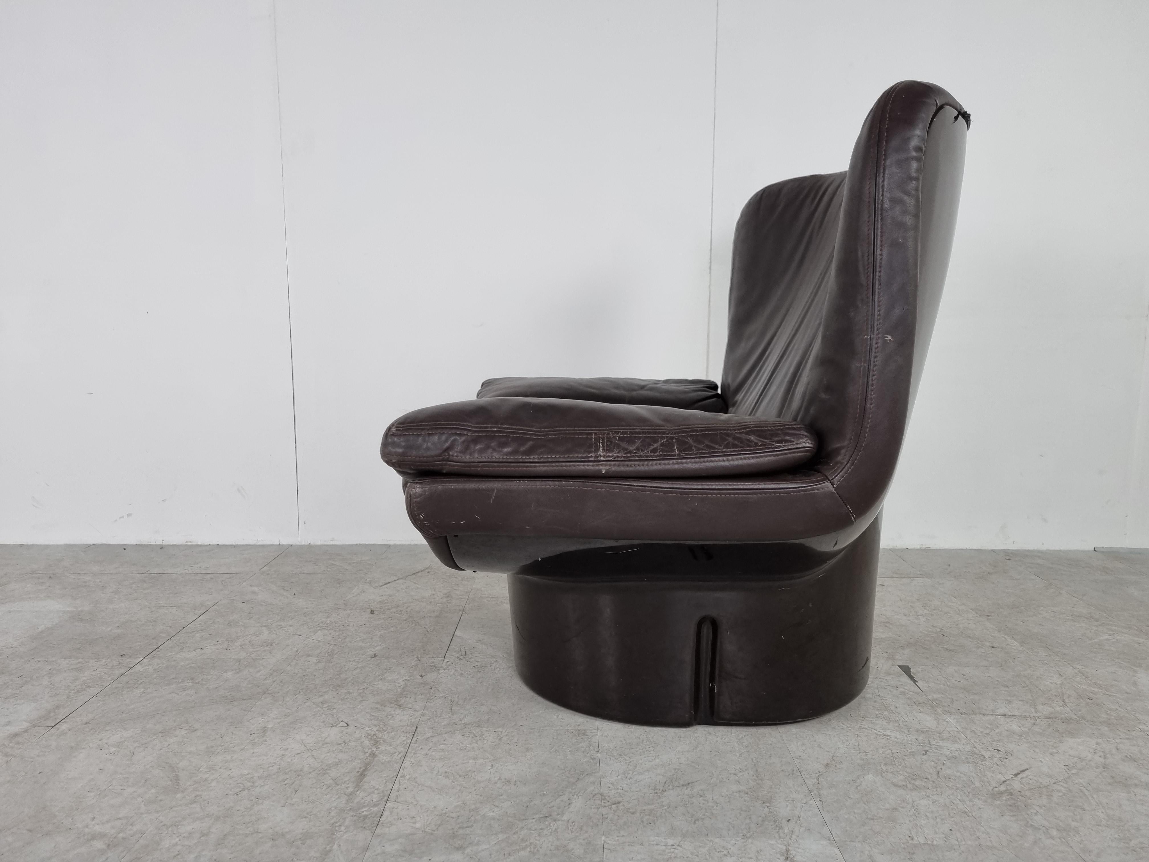 Late 20th Century Vintage Lounge Chair by T. Ammannati and G.P. Vitelli for Comfort in Italy, 197 For Sale