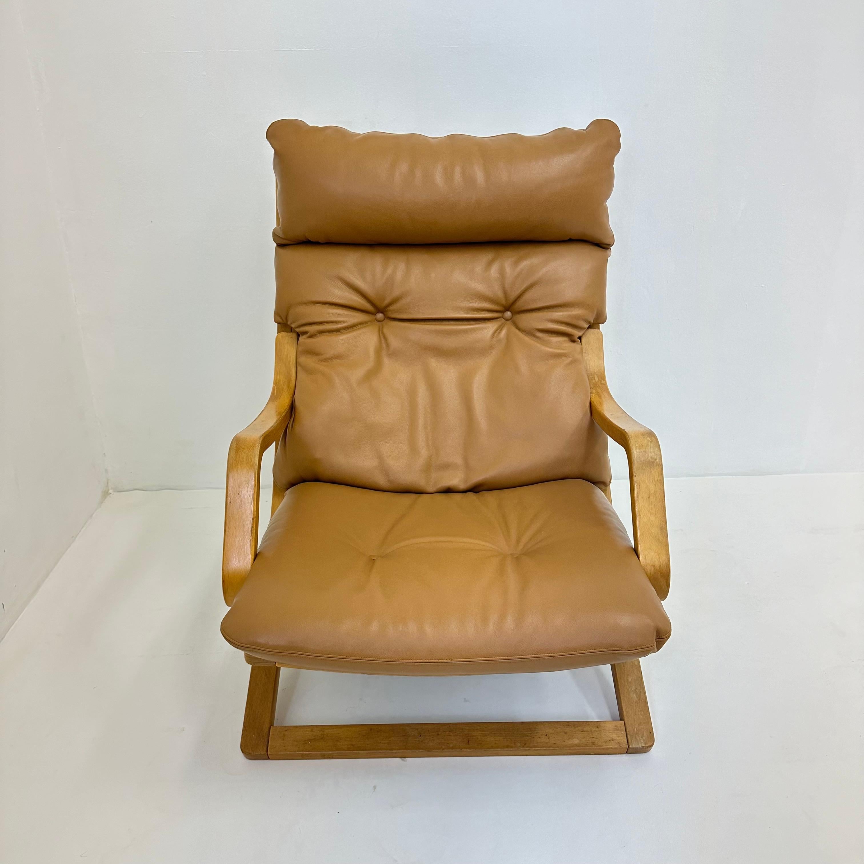 Vintage lounge chair cognac leather with webbing , 1970s For Sale 3