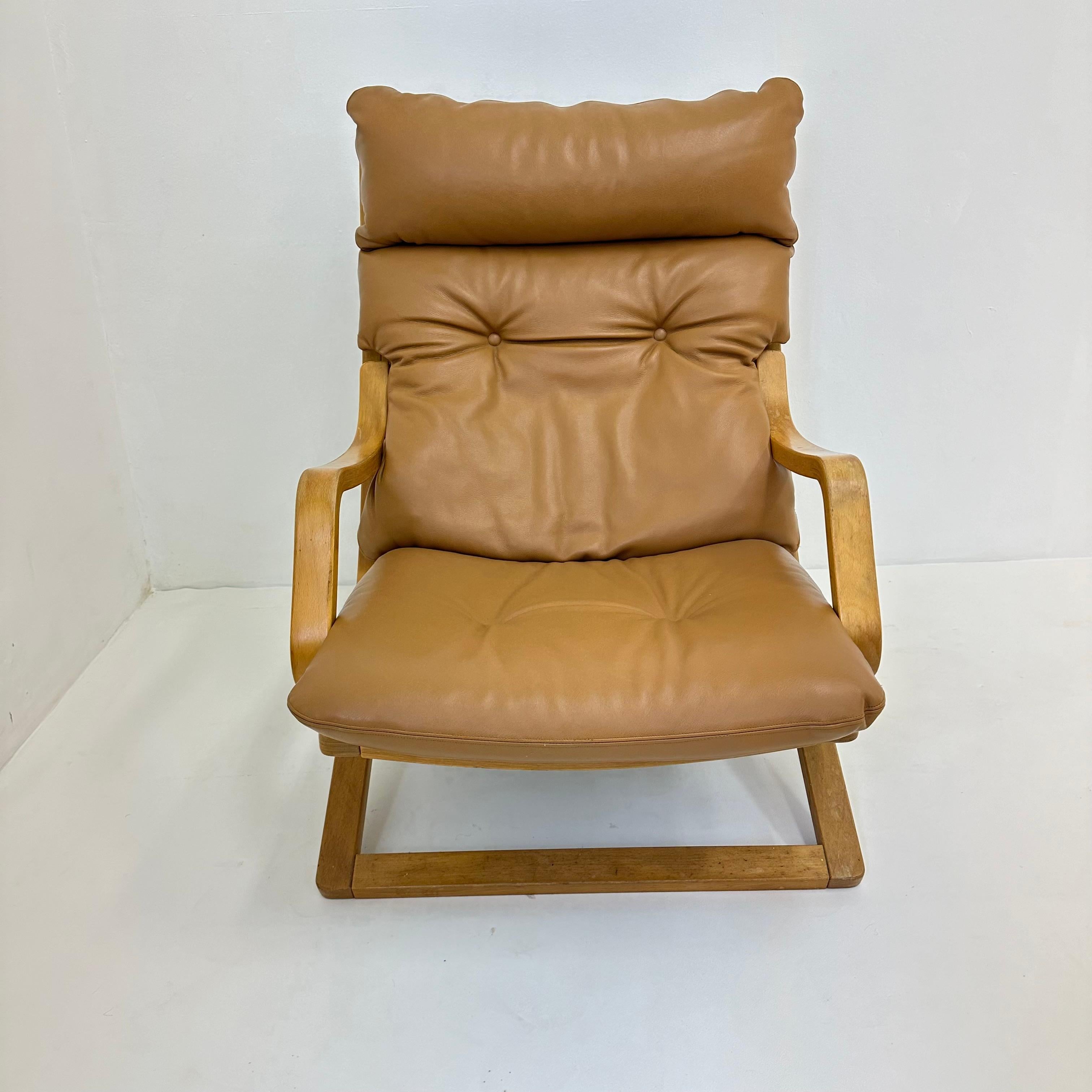 Vintage lounge chair cognac leather with webbing , 1970s For Sale 4