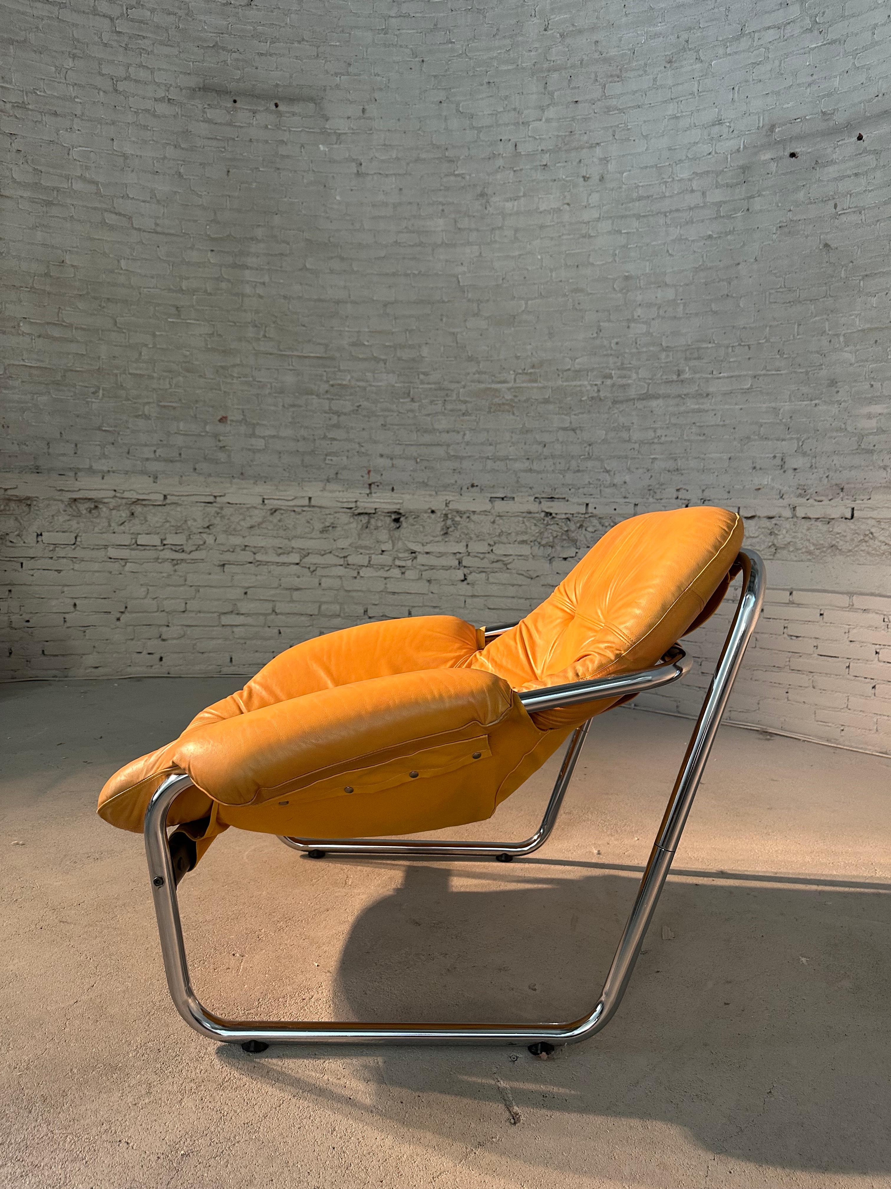 Mid-Century Modern Vintage Lounge Chair