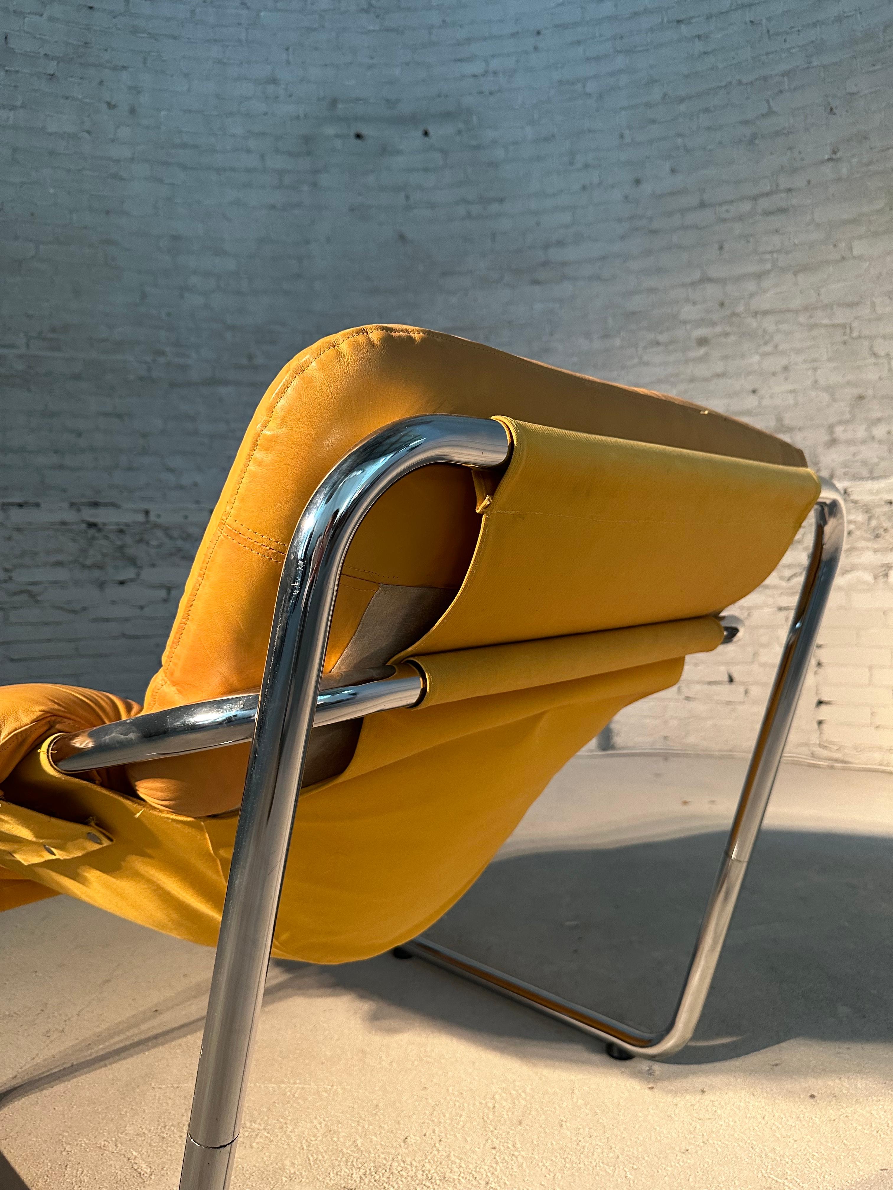 Metal Vintage Lounge Chair