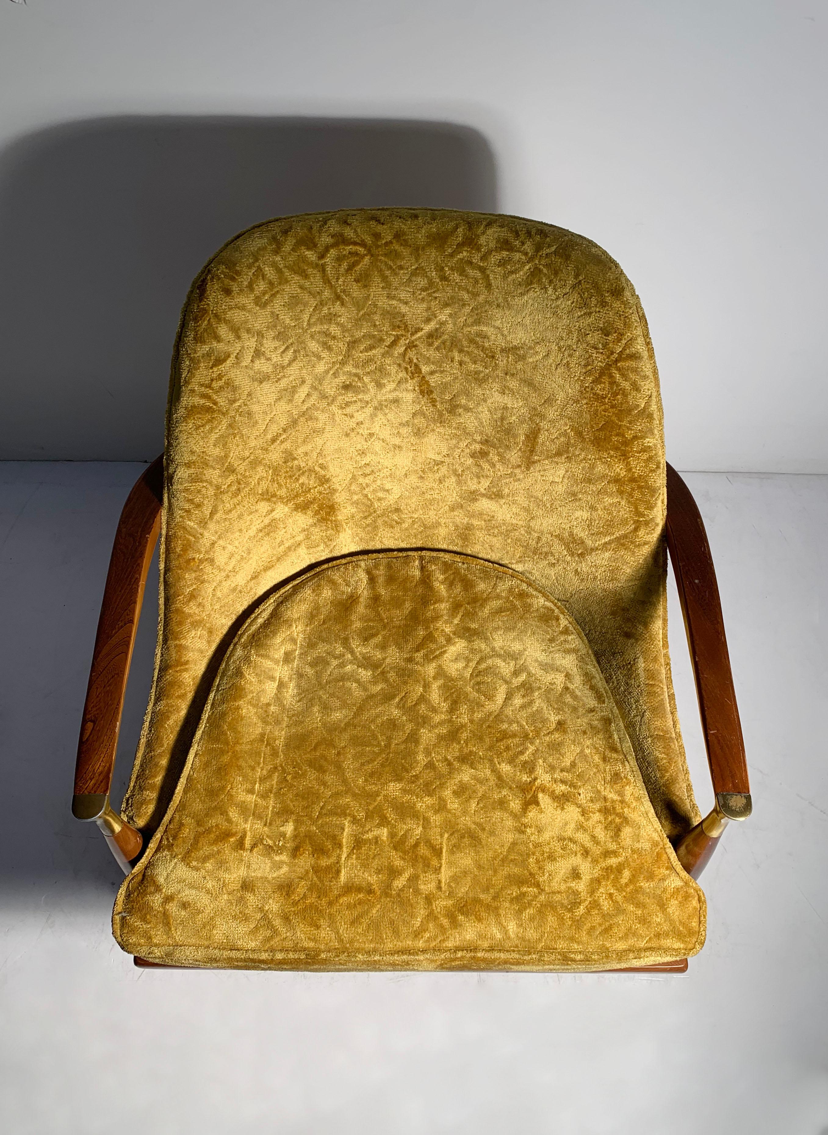 20th Century Jamestown Royal Vintage Lounge Chair in the manner of Kofod Larsen For Sale